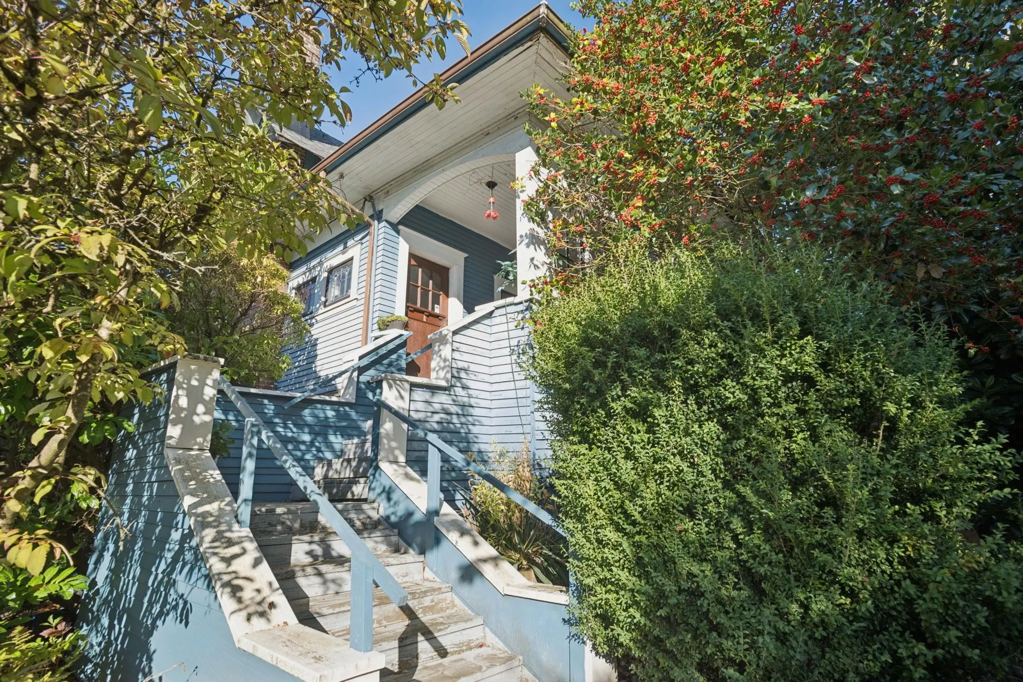 358 W 16th Street