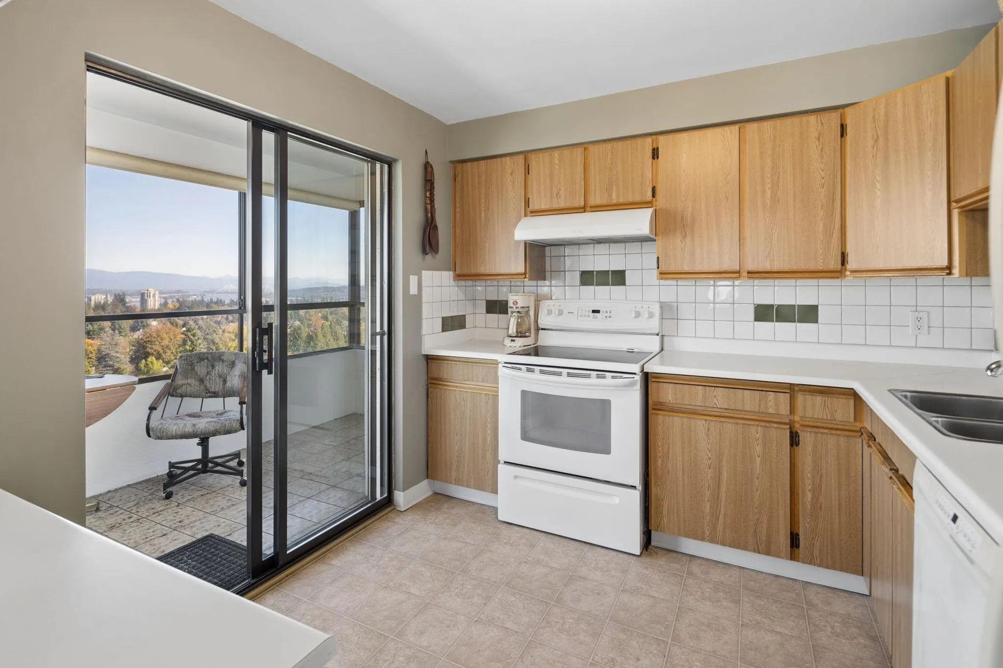 615 Belmont Street #1907