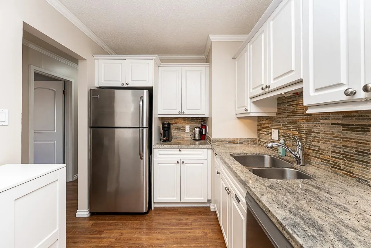 327 Ninth Street #301
