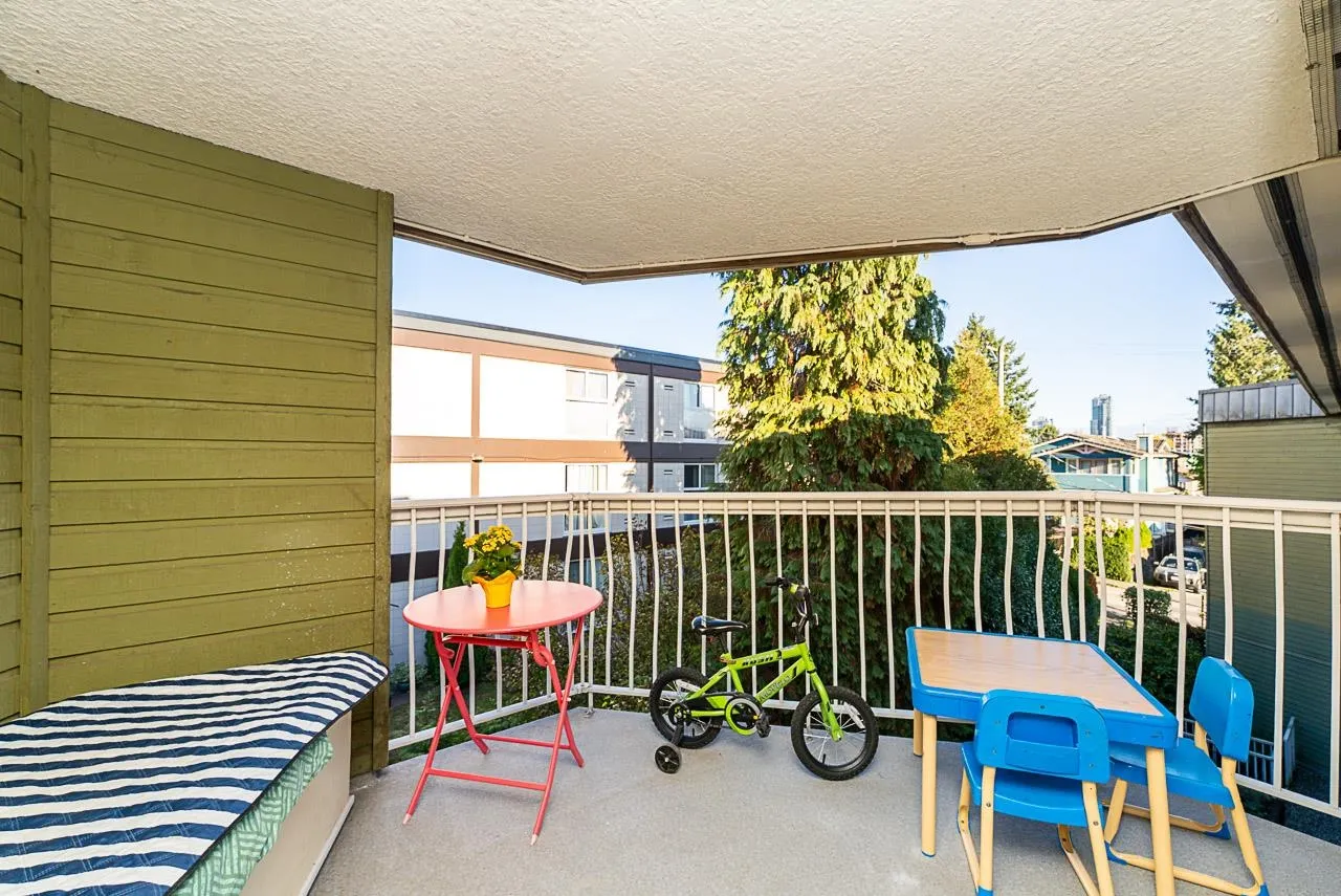 327 Ninth Street #301