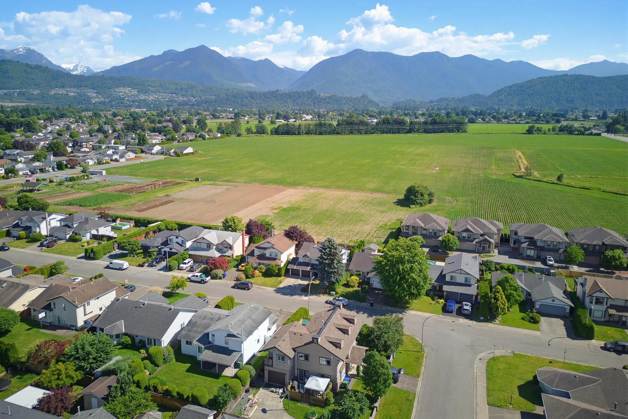 45170 Bluejay Avenue