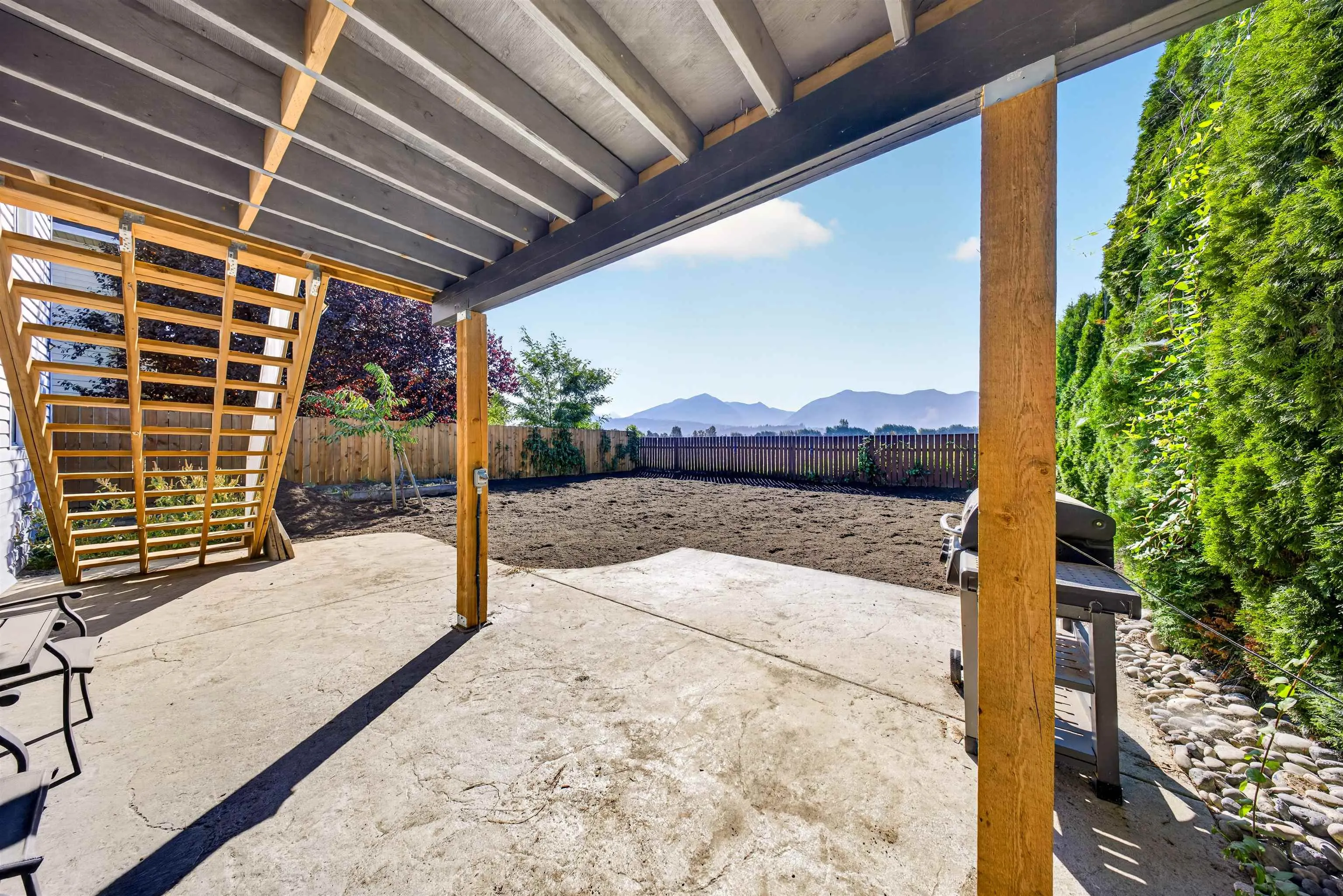 45170 Bluejay Avenue
