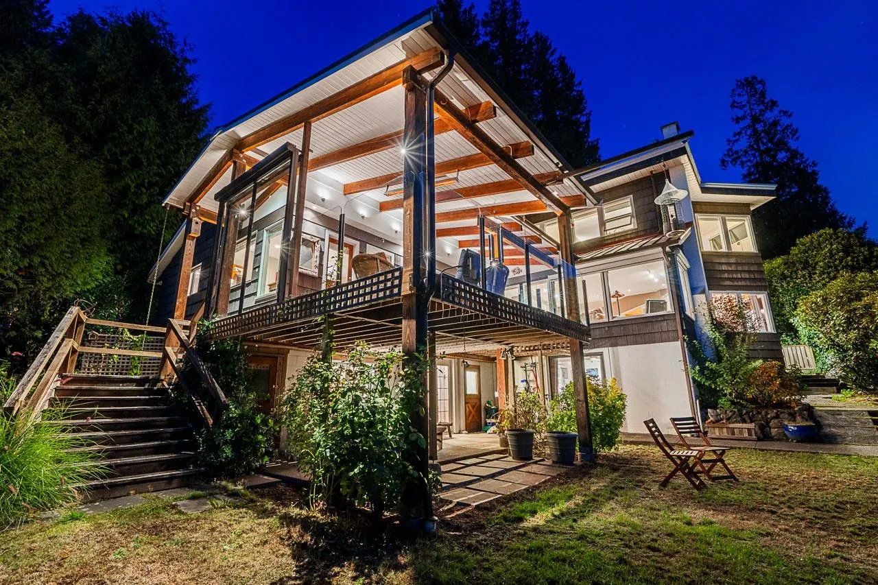 2215 Chairlift Road
