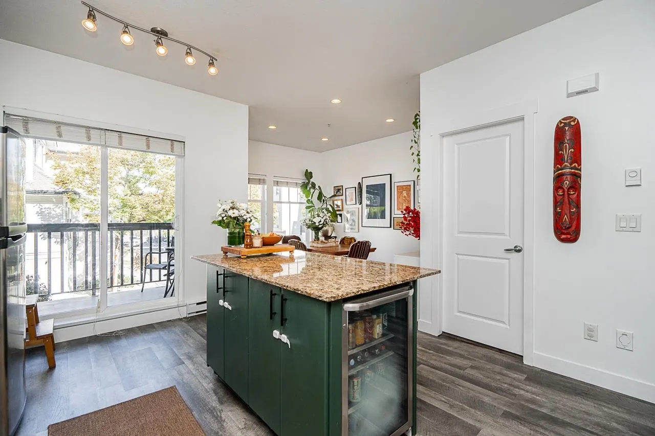 21535 88 Avenue #44