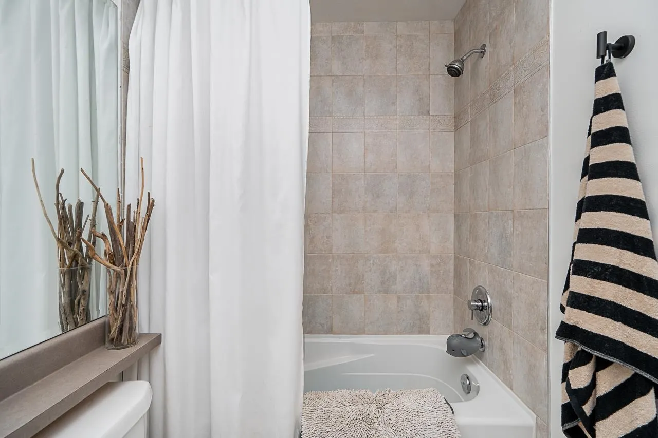 21535 88 Avenue #44