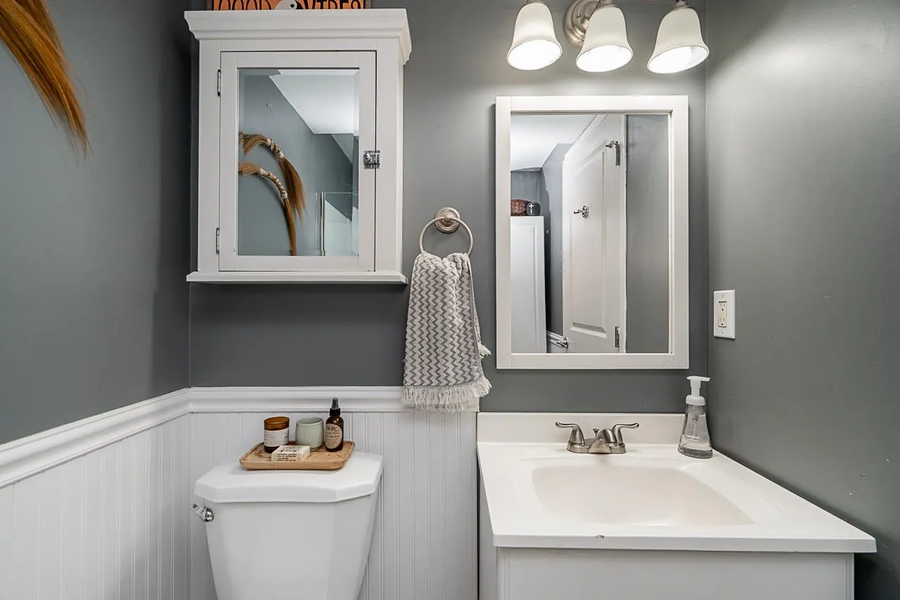 21535 88 Avenue #44
