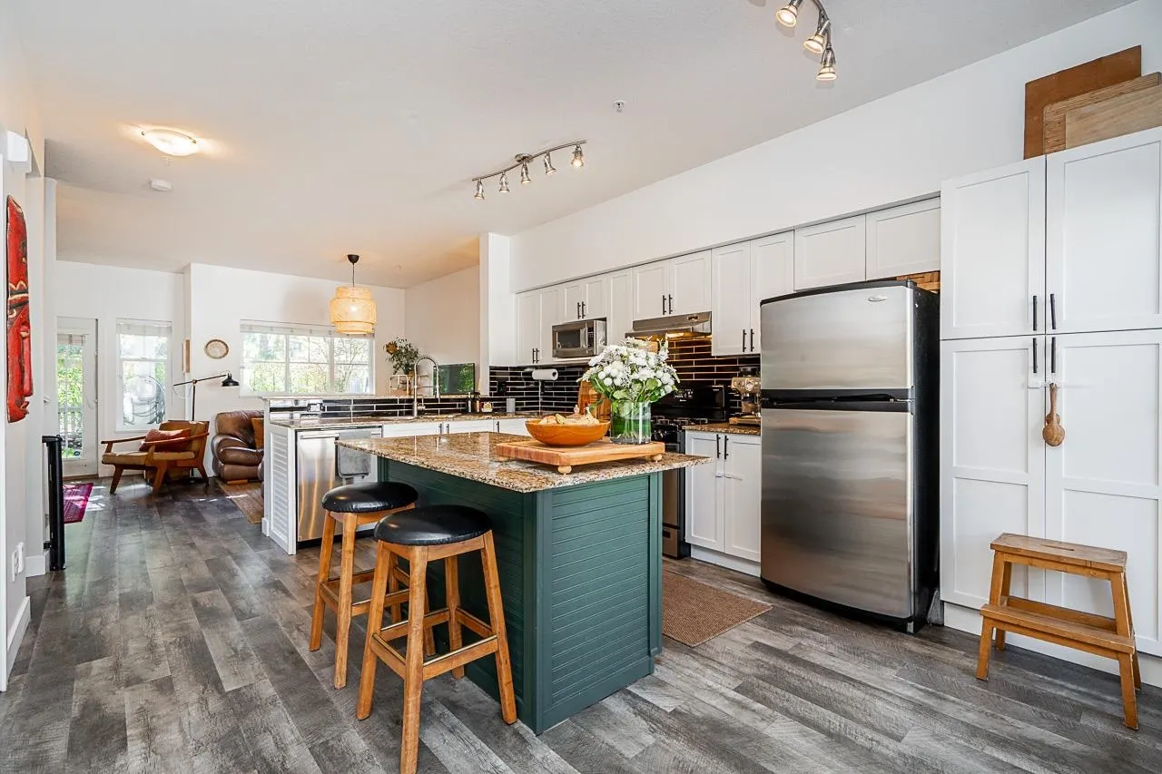 21535 88 Avenue #44