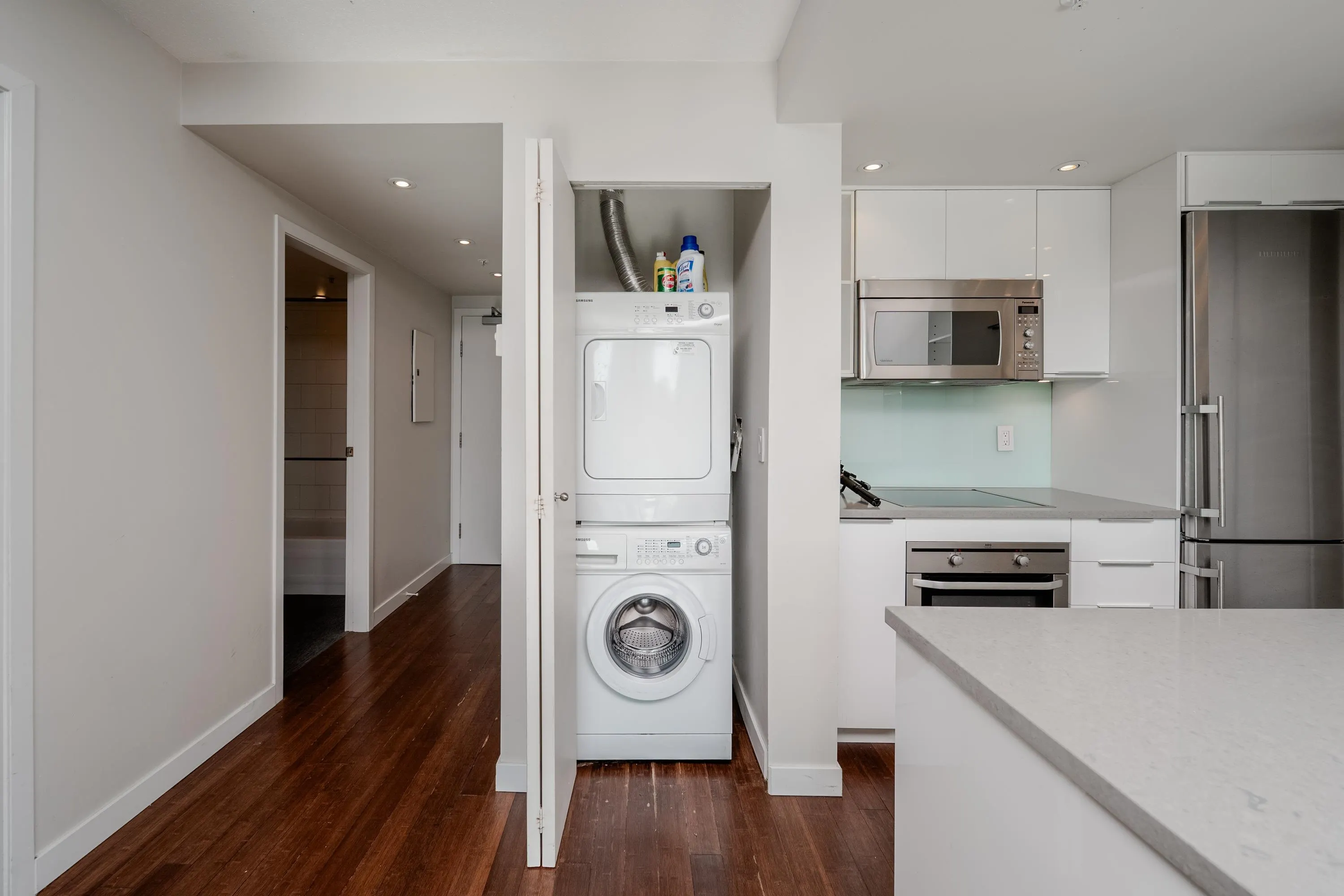 1331 W Georgia Street #1708