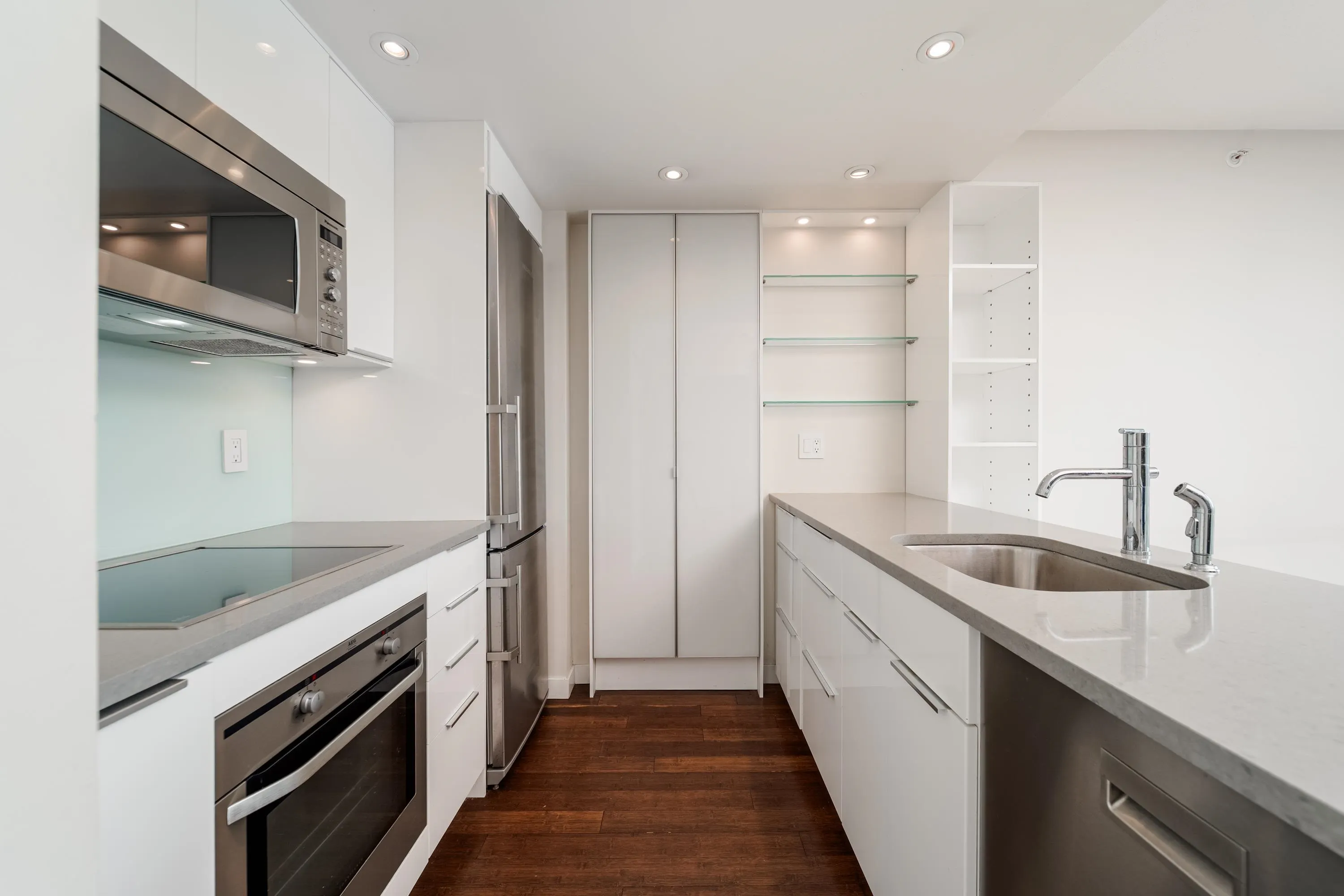 1331 W Georgia Street #1708