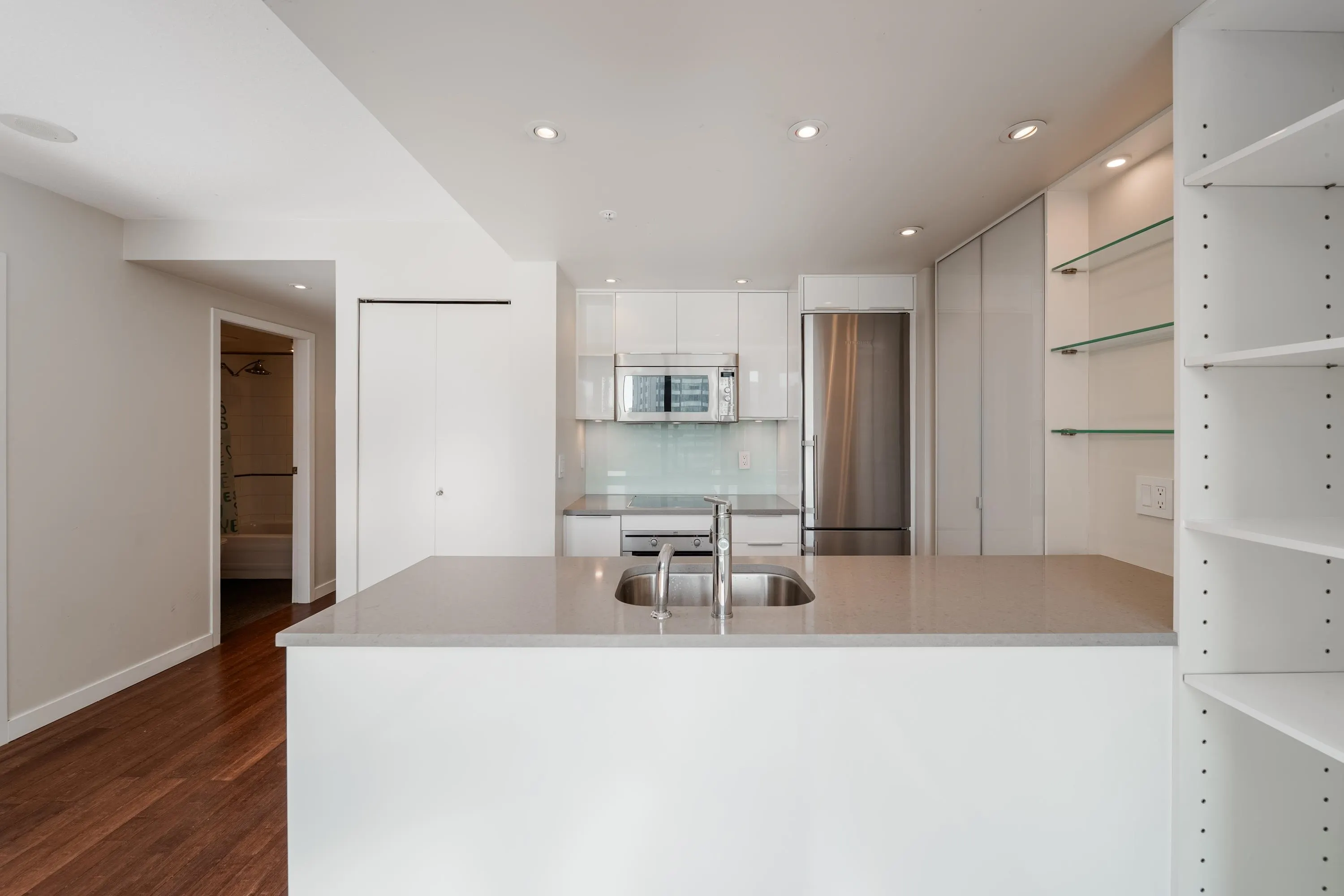 1331 W Georgia Street #1708