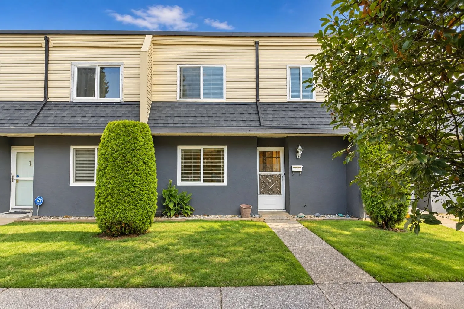2957 Oxford Street #2