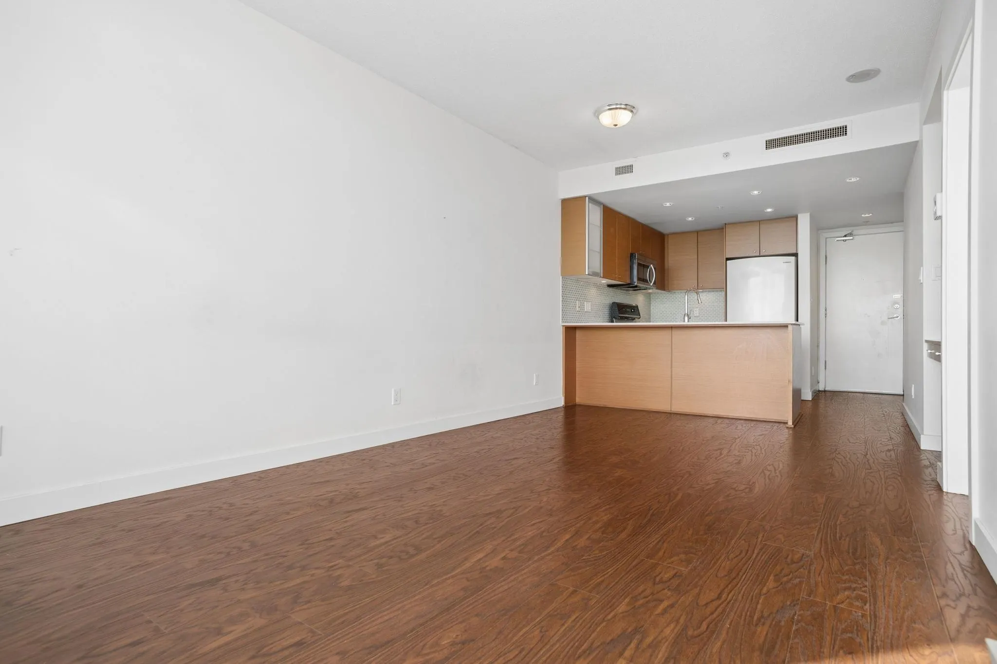 7373 Westminster Highway #1005