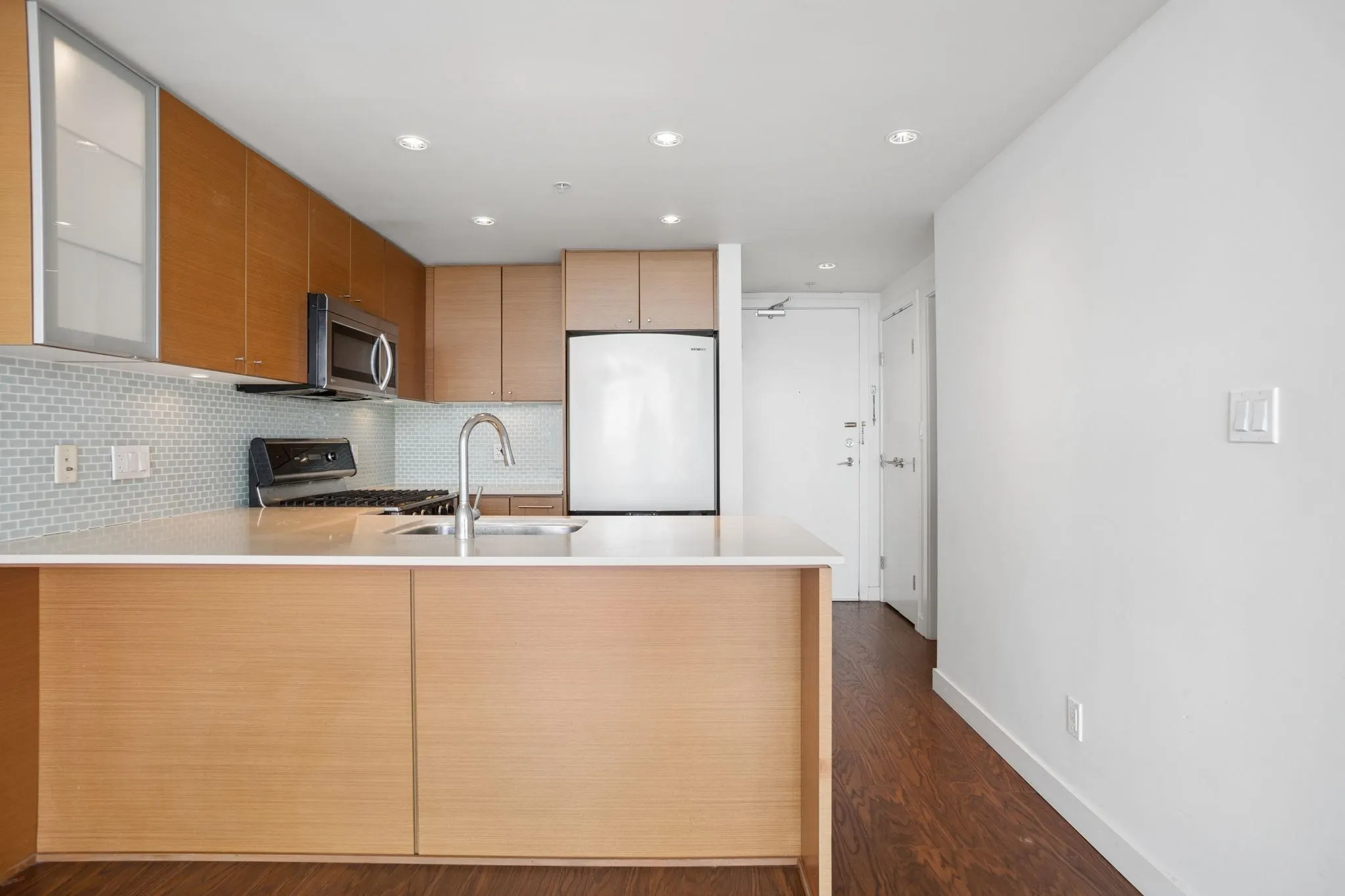 7373 Westminster Highway #1005