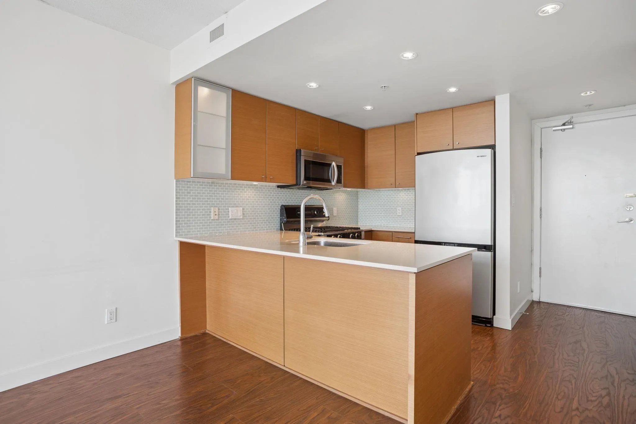 7373 Westminster Highway #1005