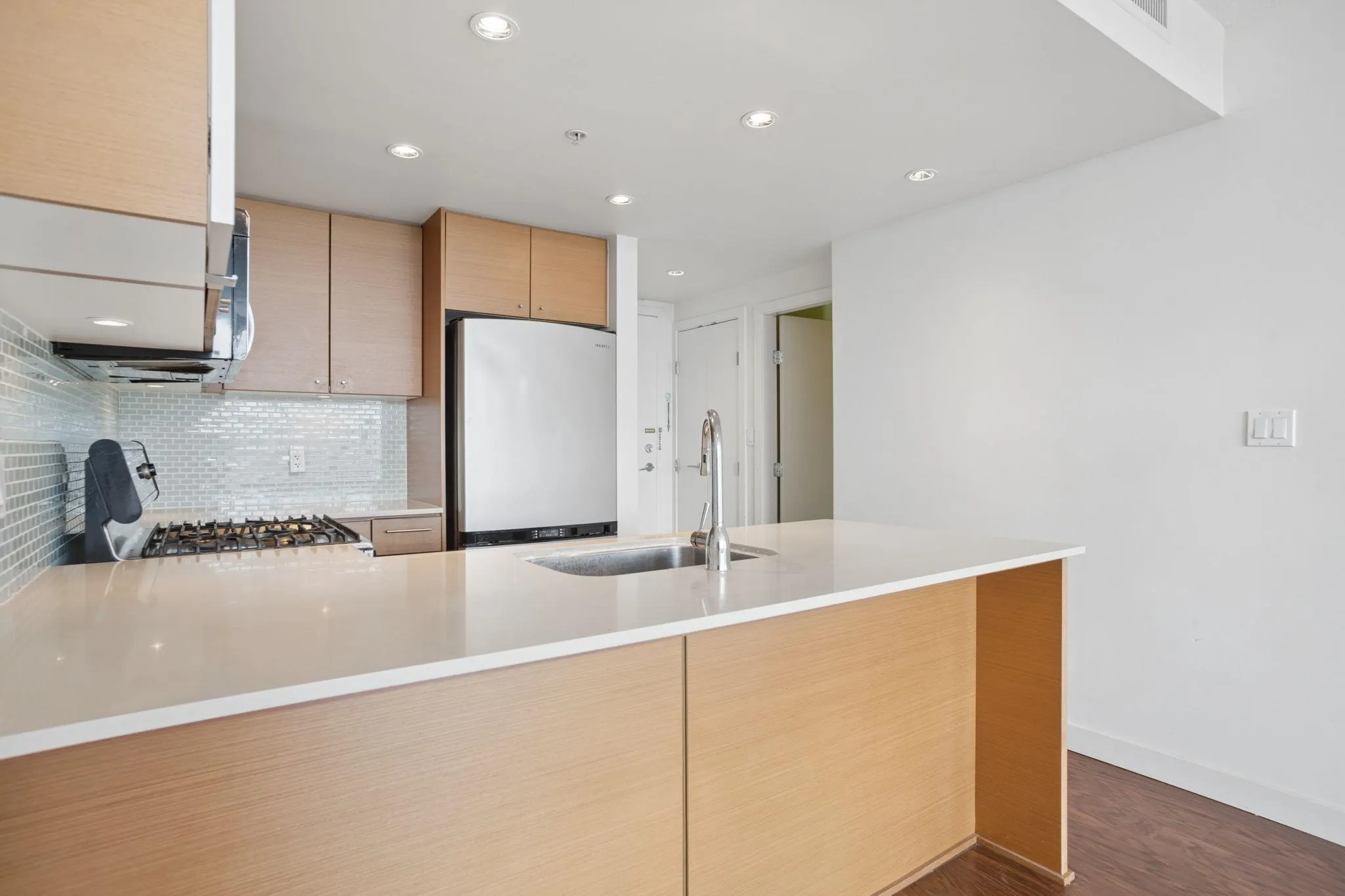 7373 Westminster Highway #1005