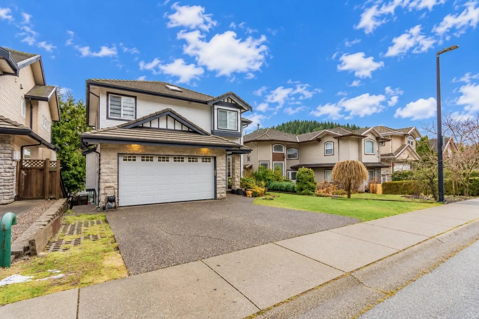 2115 Berkshire Crescent