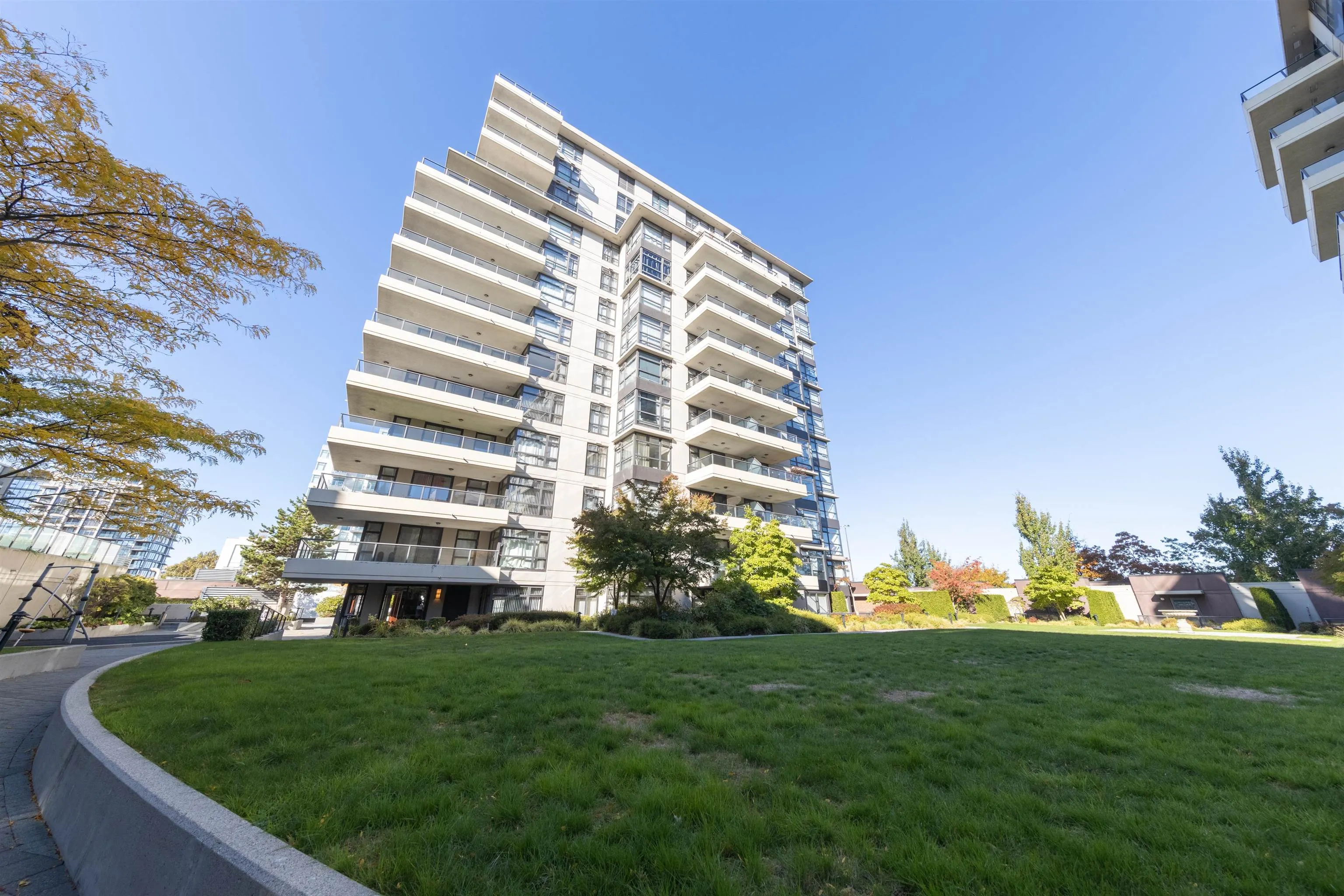 8120 Lansdowne Road #1101