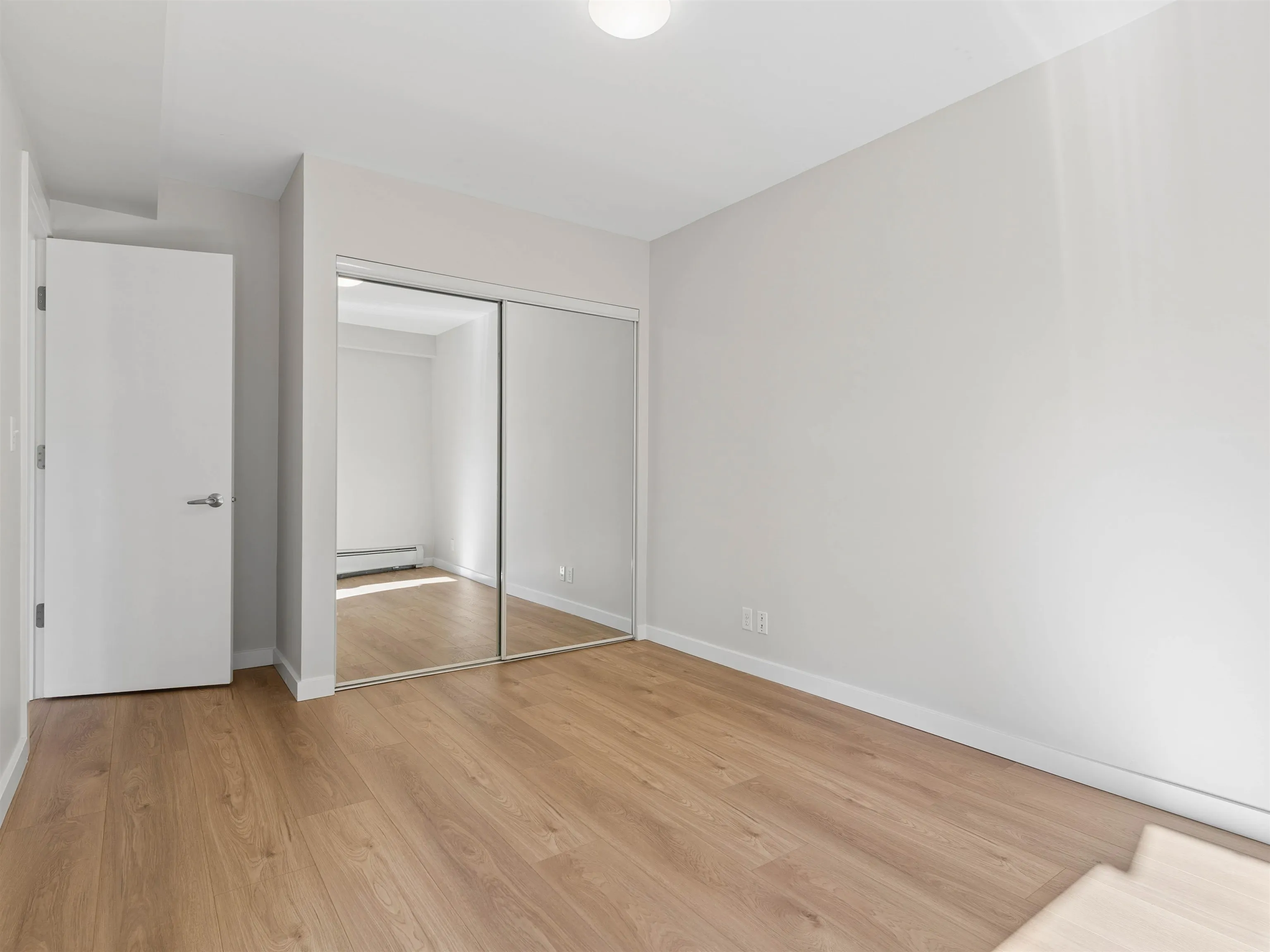 1033 St. Georges Avenue #109