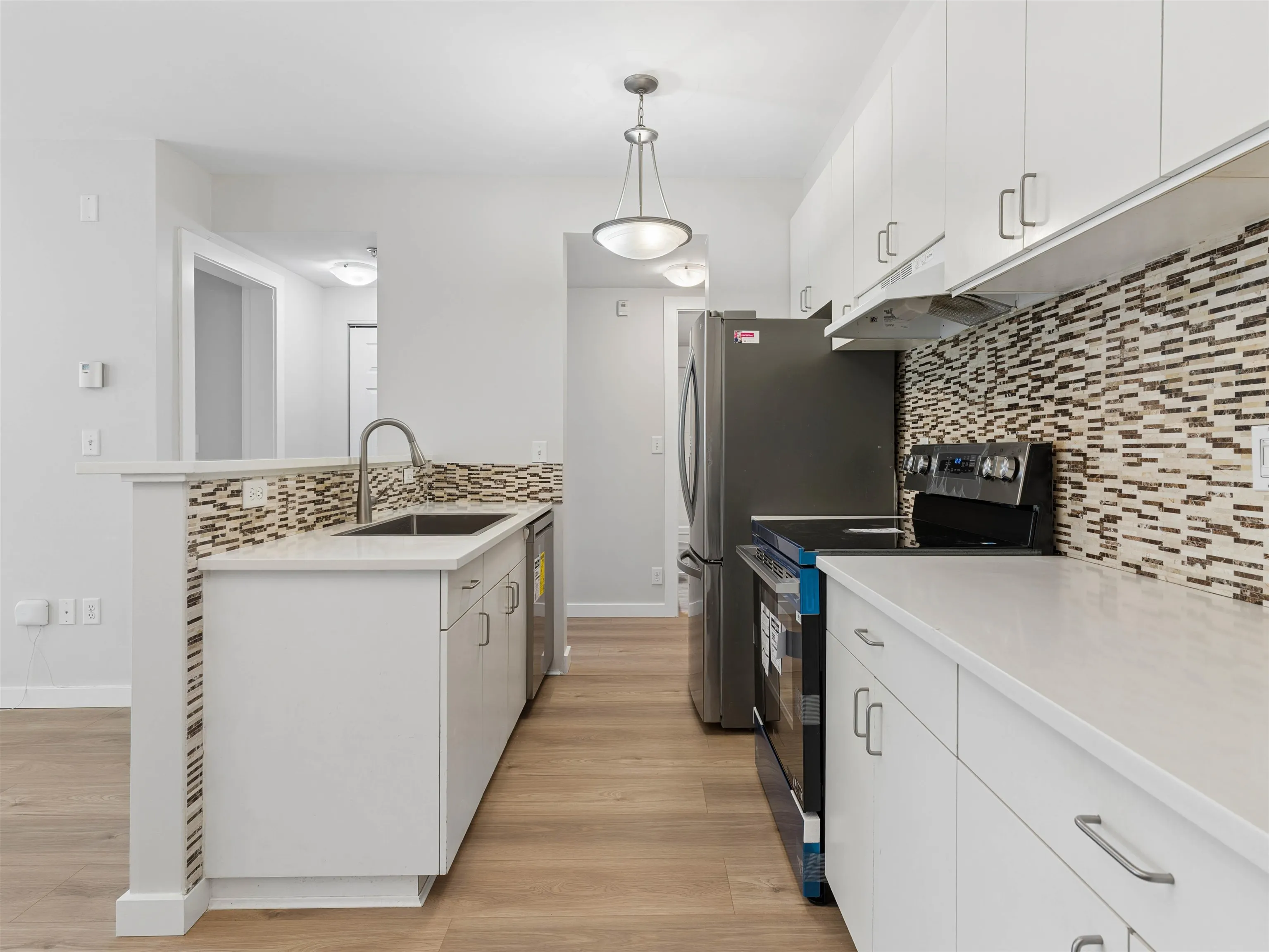 1033 St. Georges Avenue #109
