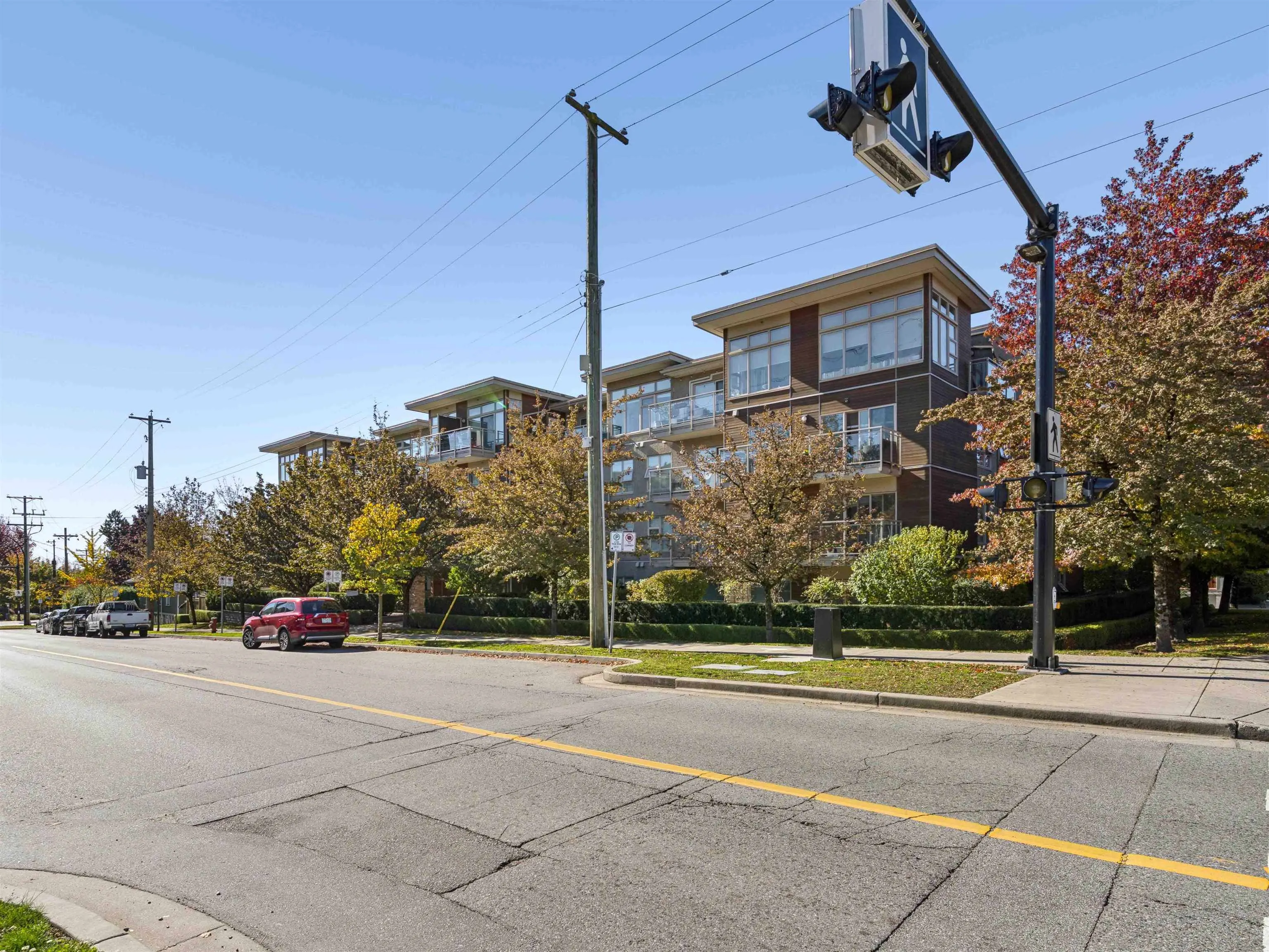 1033 St. Georges Avenue #109