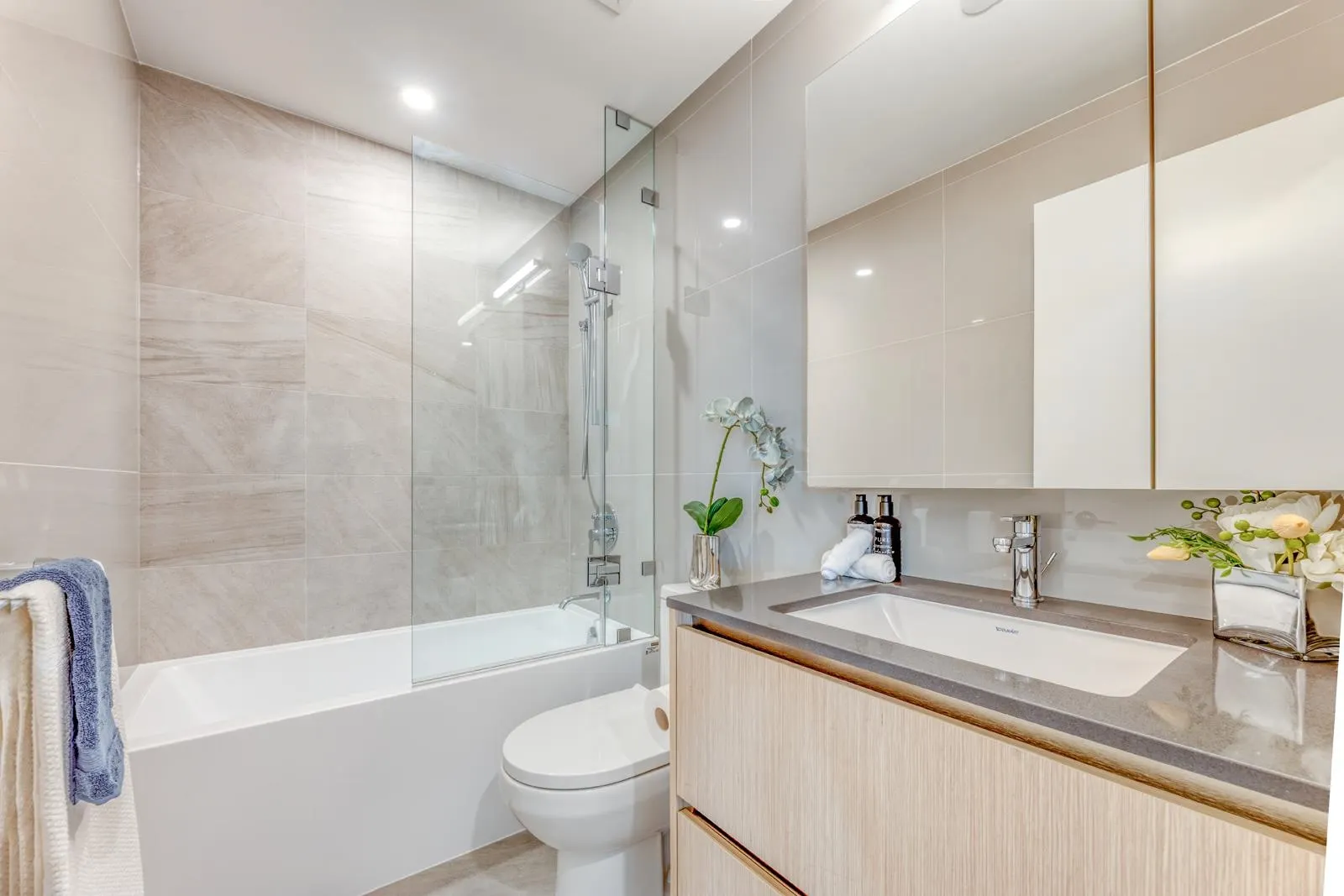 5593 No. 3 Road #1503