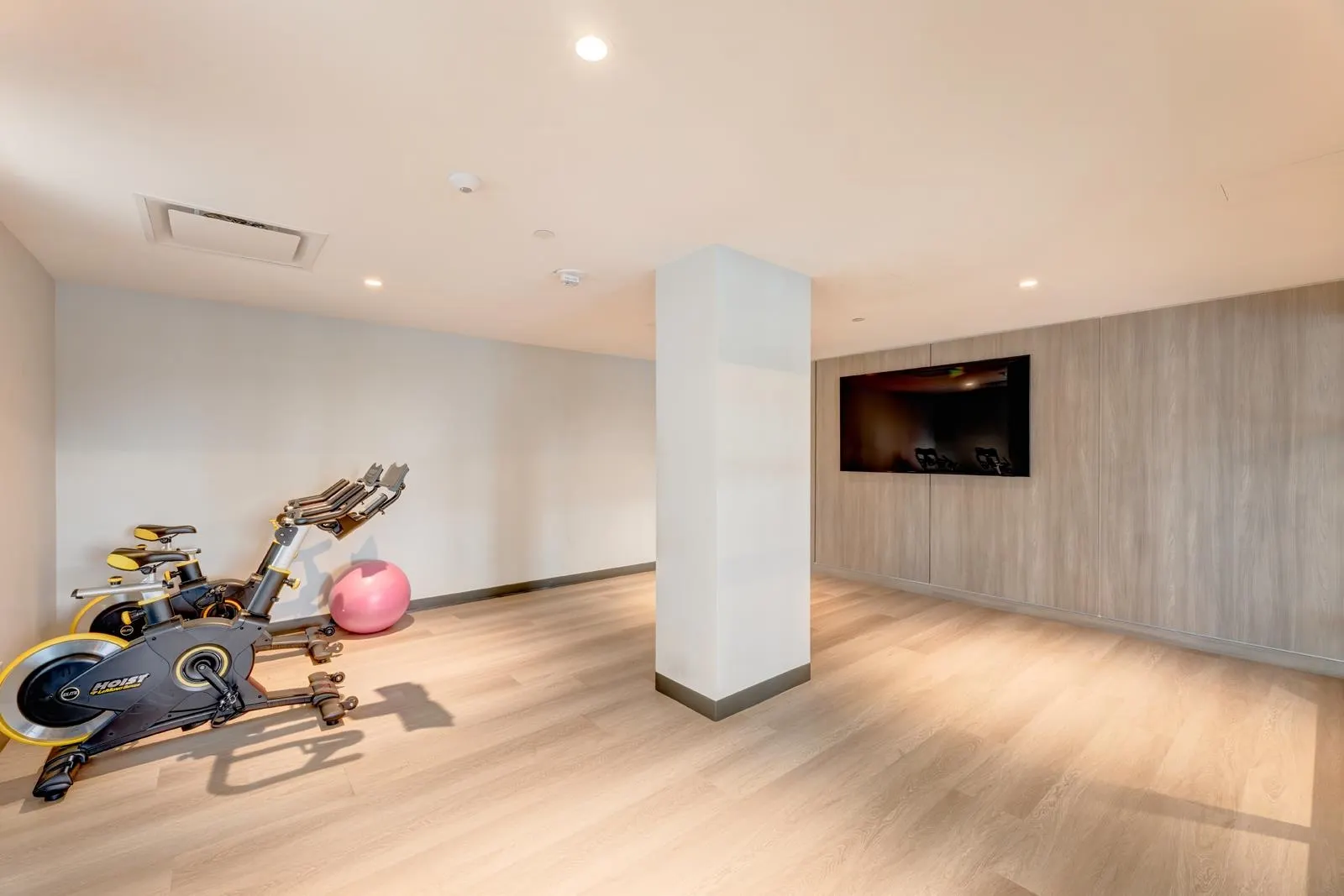 5593 No. 3 Road #1503