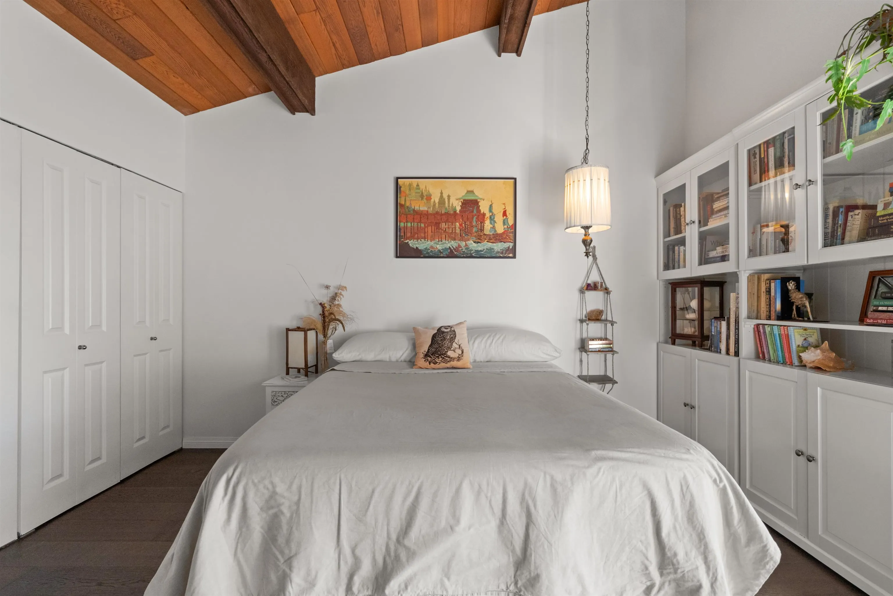 5553 16 Avenue #301