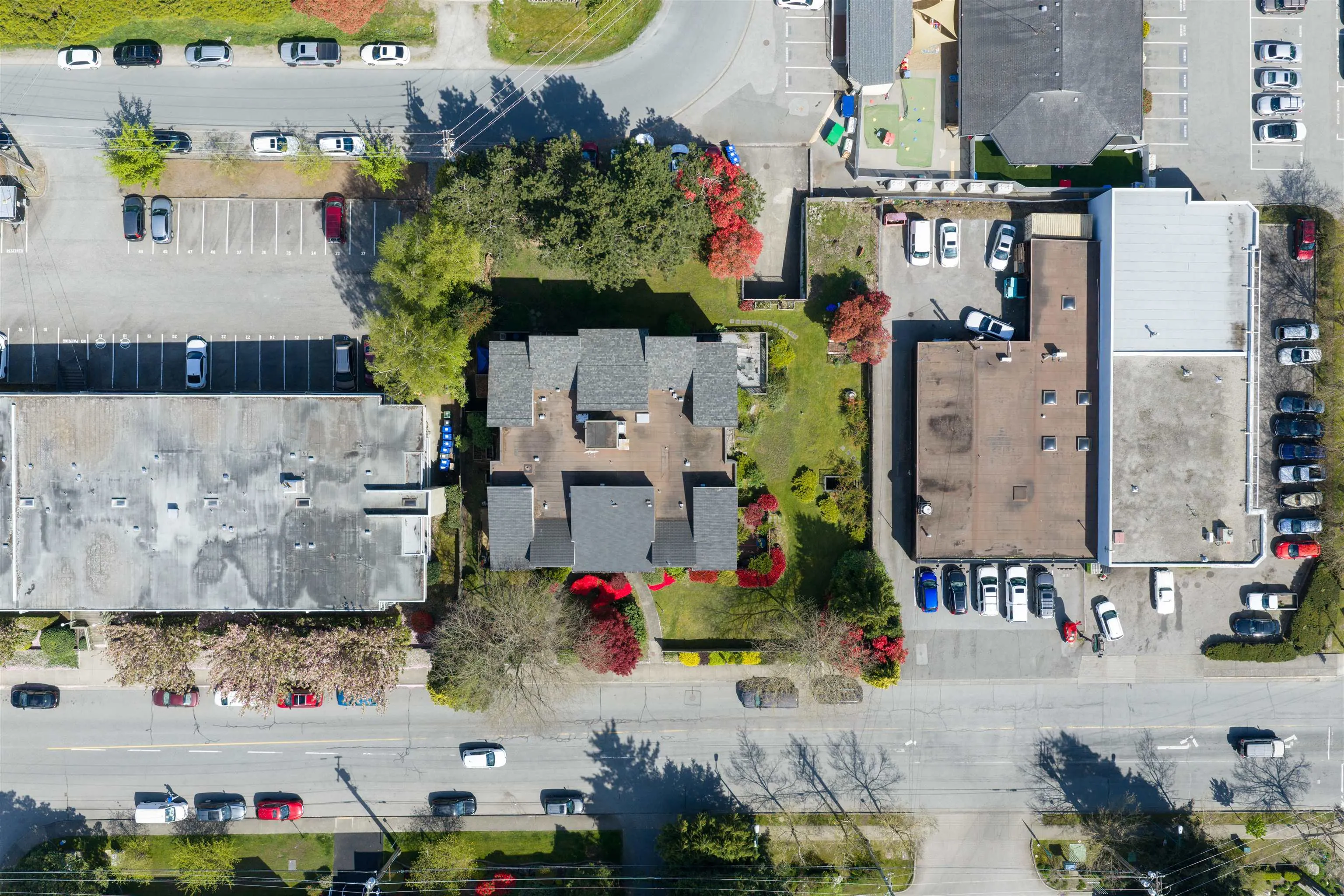 5553 16 Avenue #301