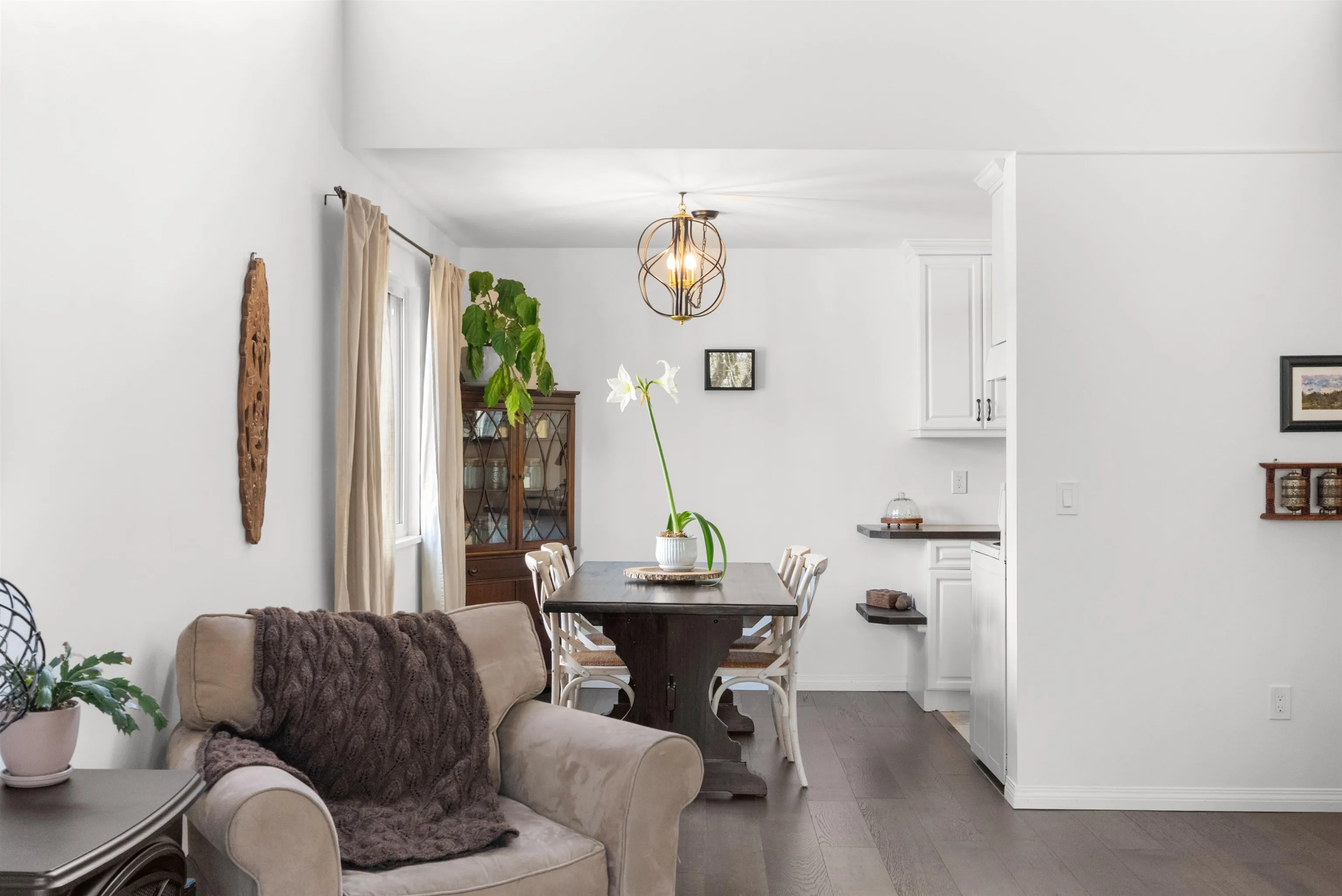 5553 16 Avenue #301
