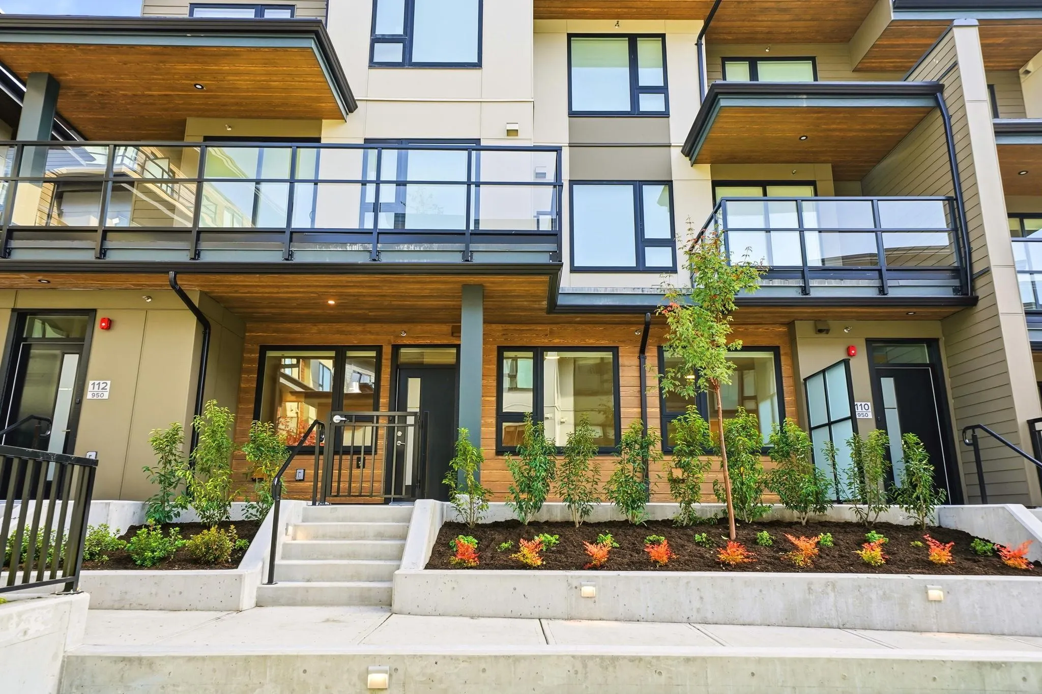 950 Lytton Street #111