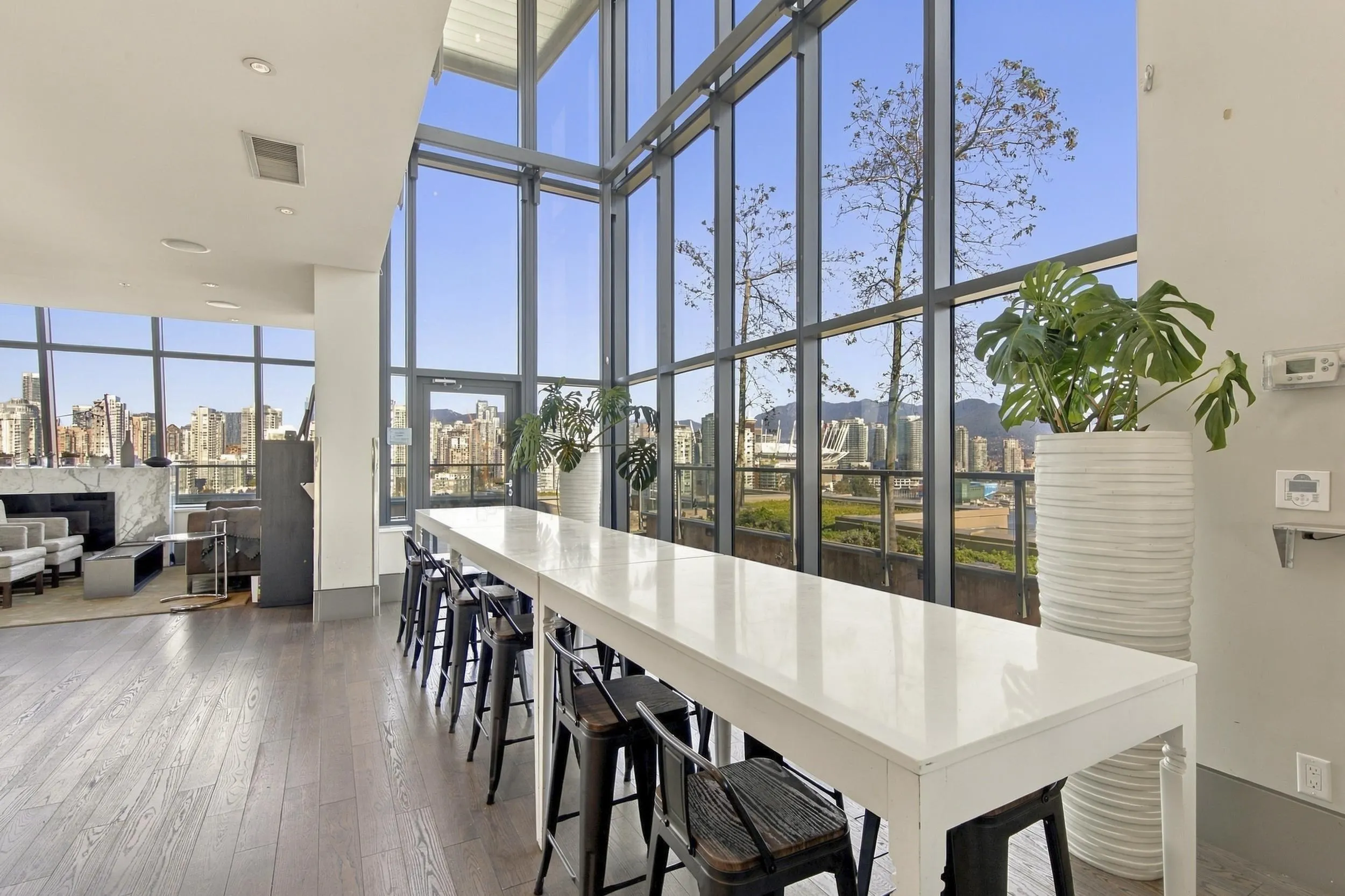 288 W 1st Avenue #507