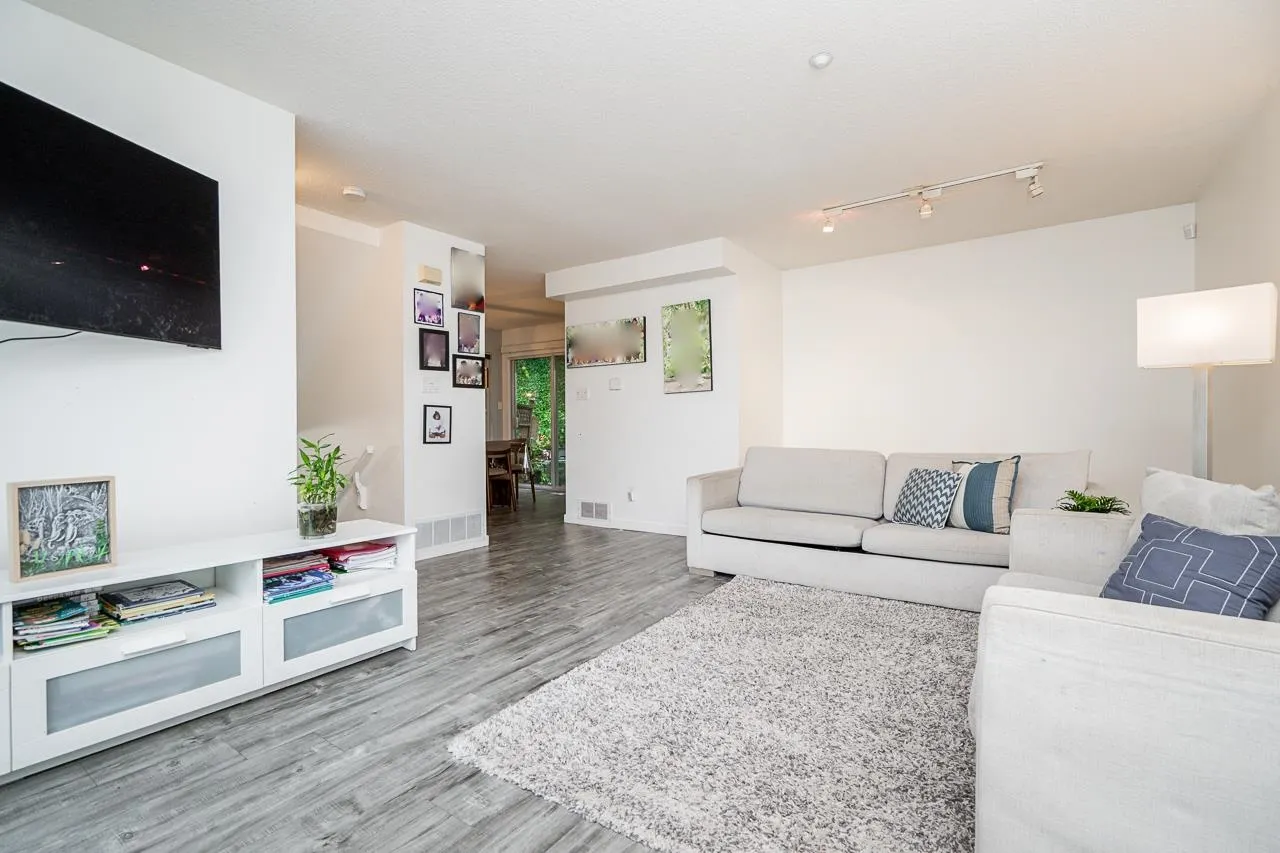 1120 Bennet Drive