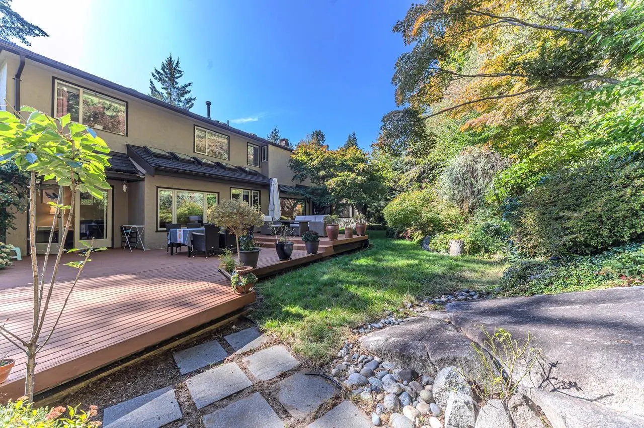 4707 Meadfeild Road