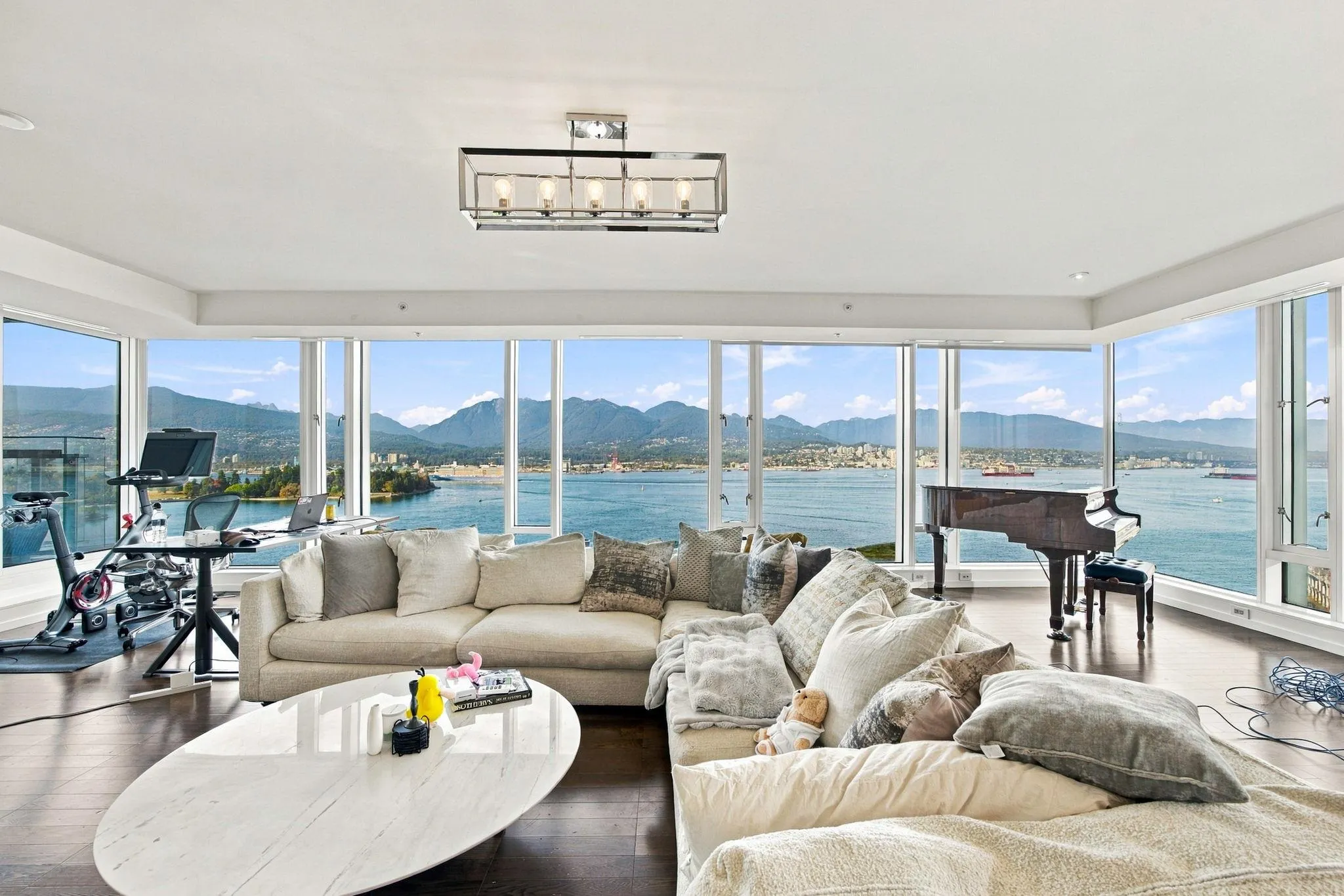1011 W Cordova Street #2301