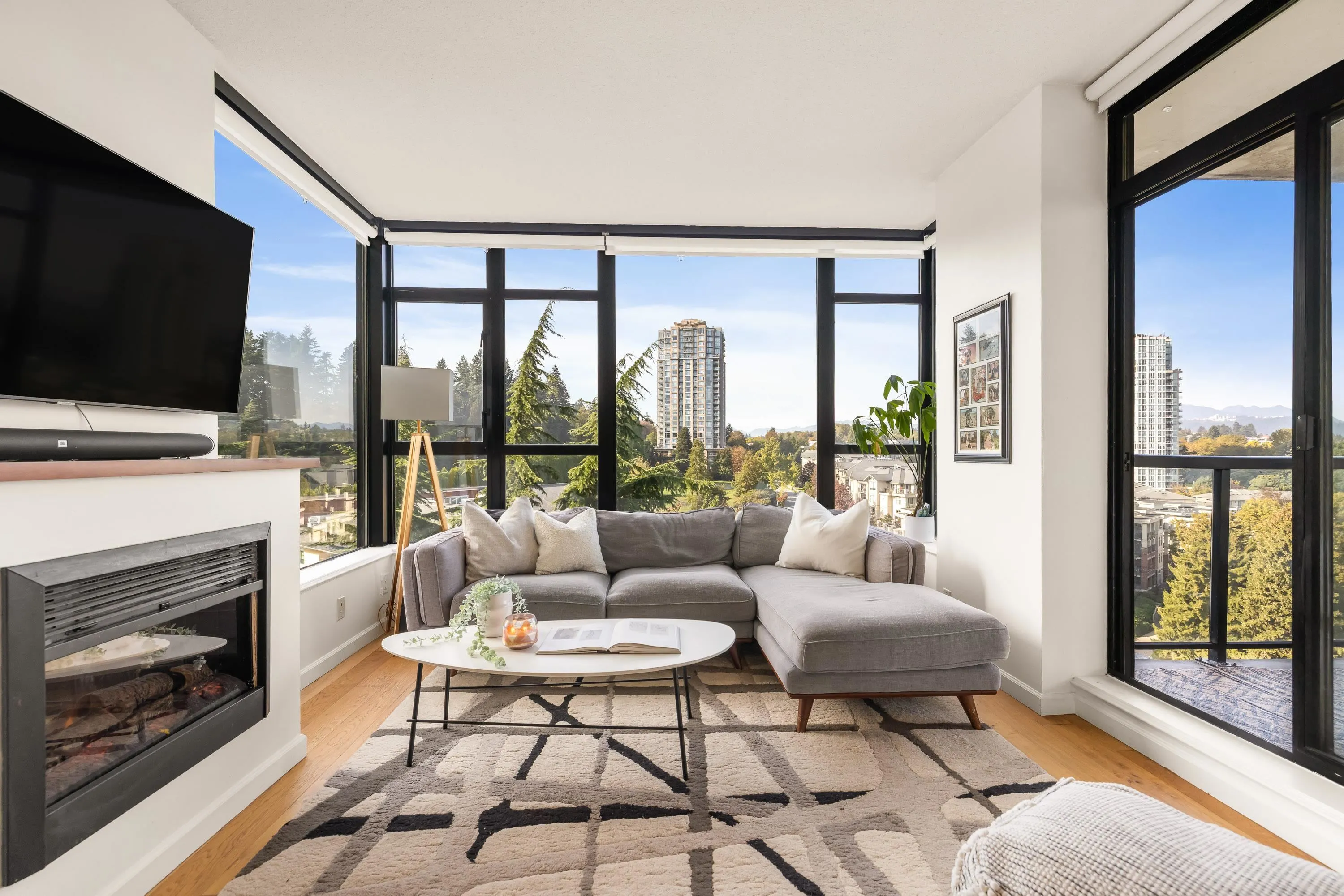 15 E Royal Avenue #1105