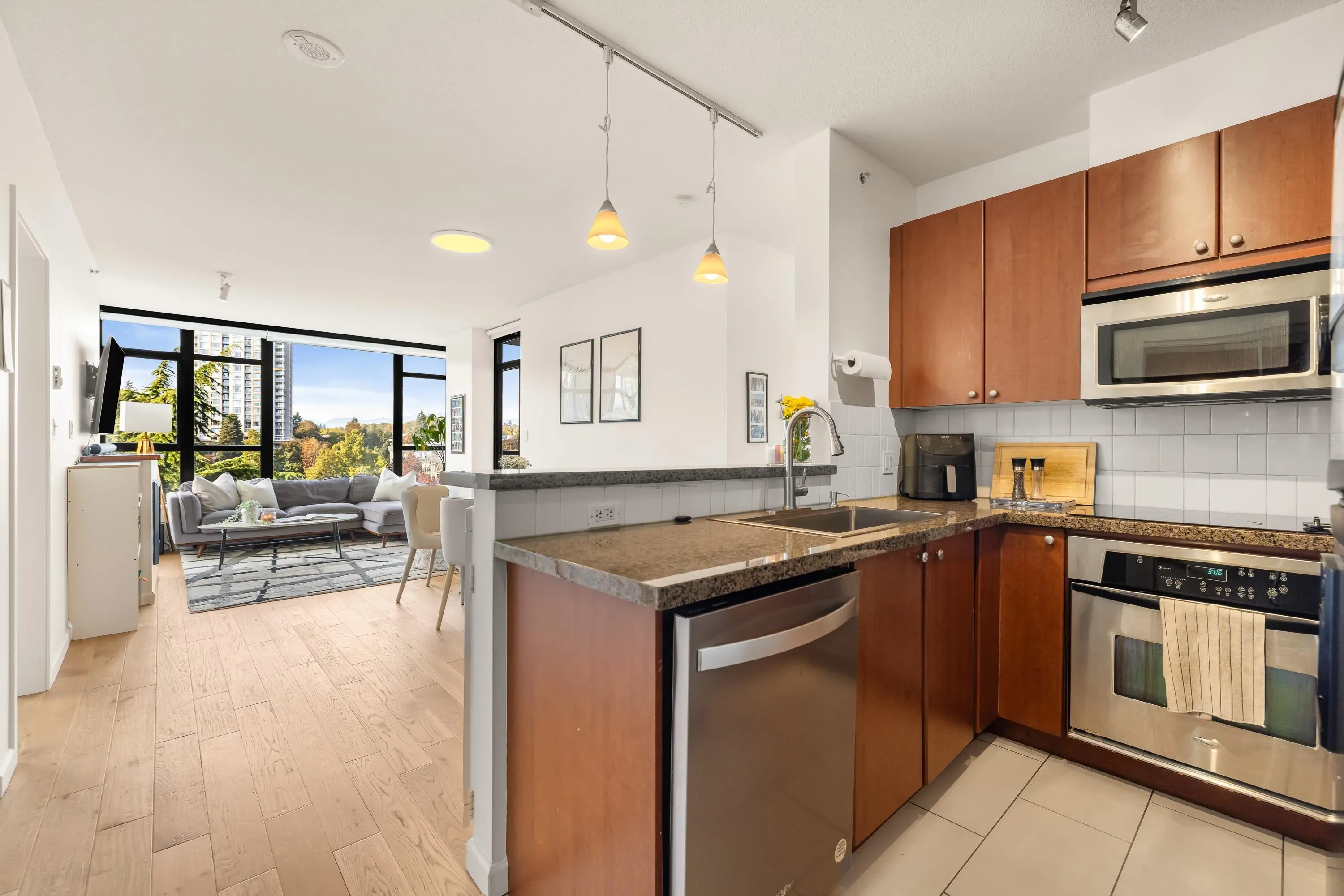 15 E Royal Avenue #1105