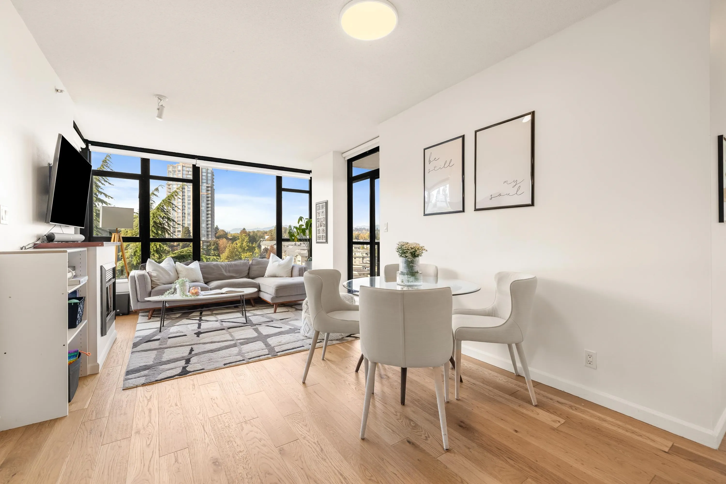 15 E Royal Avenue #1105
