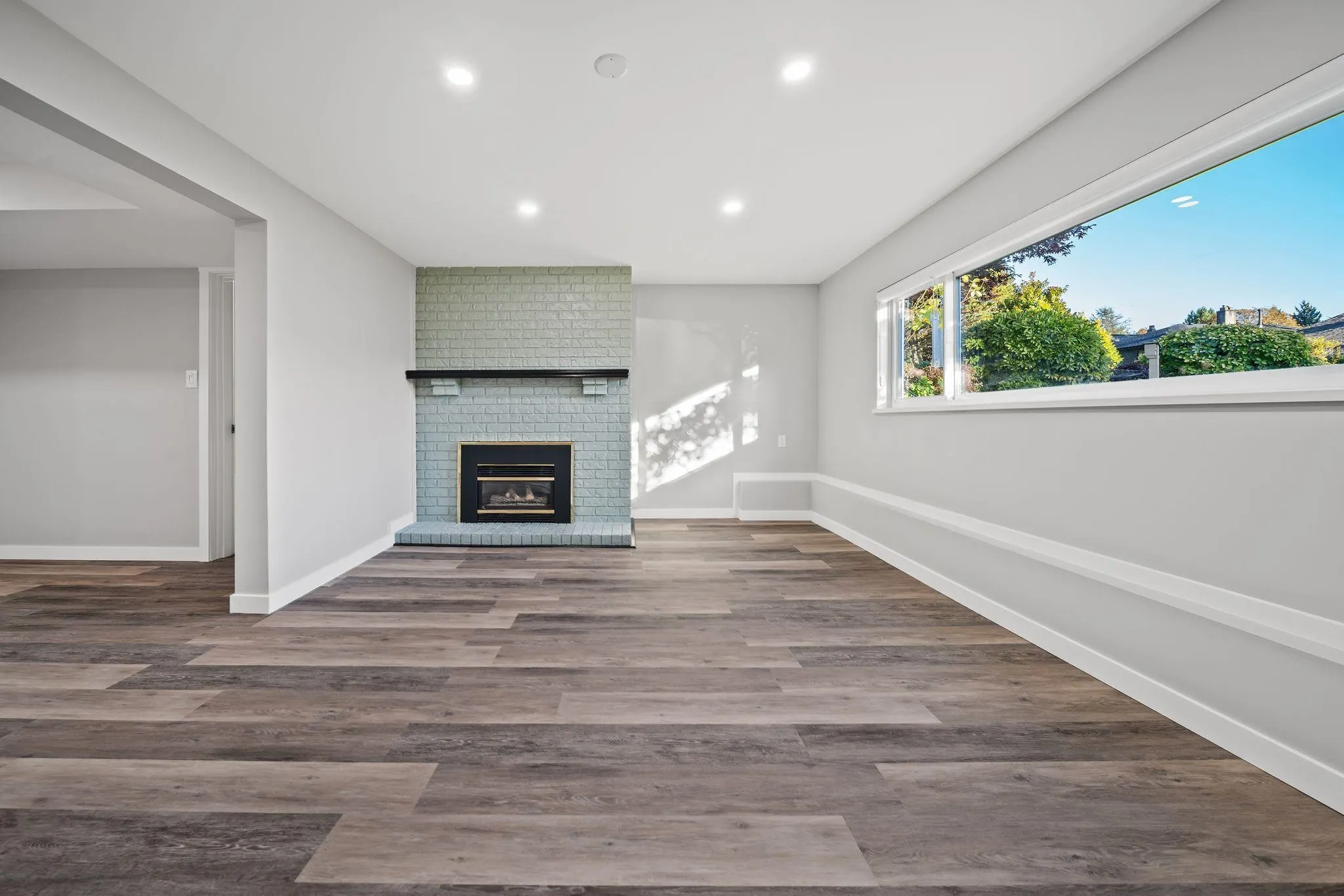 338 W 21st Street