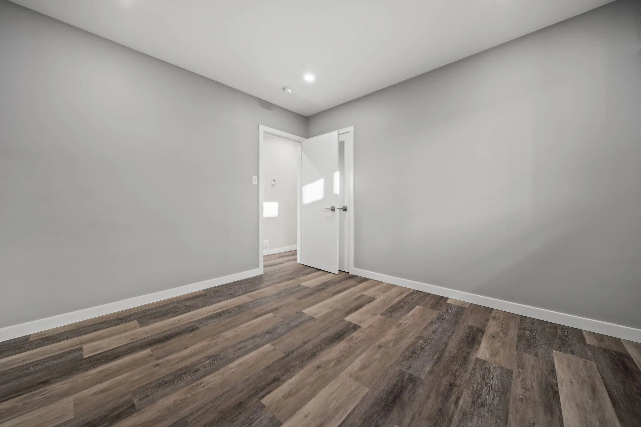 338 W 21st Street