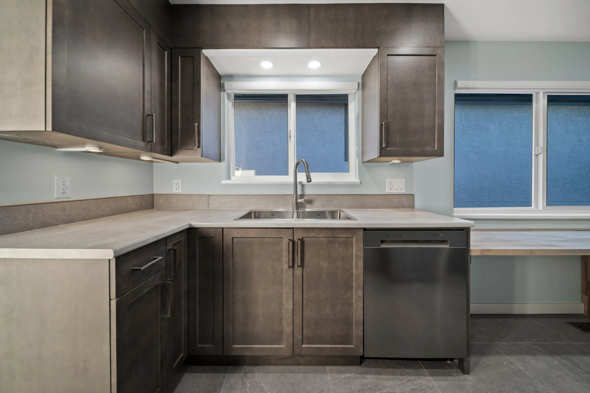 338 W 21st Street