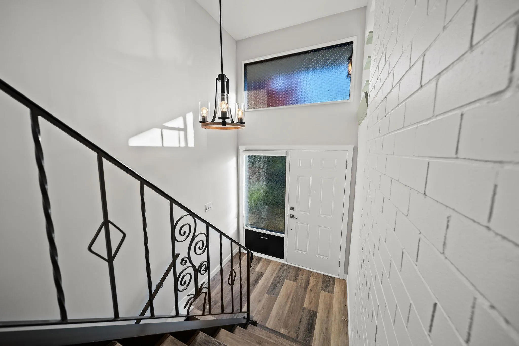 338 W 21st Street