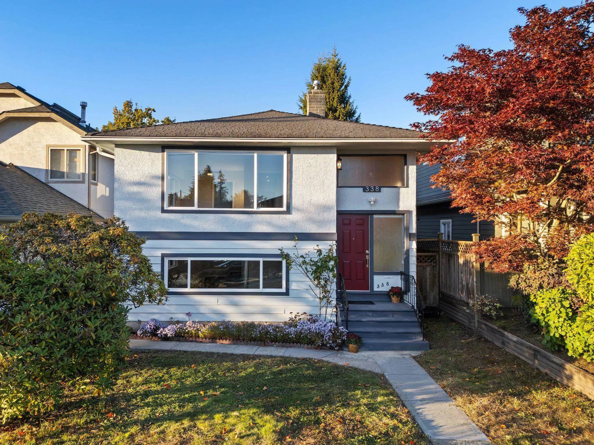 338 W 21st Street