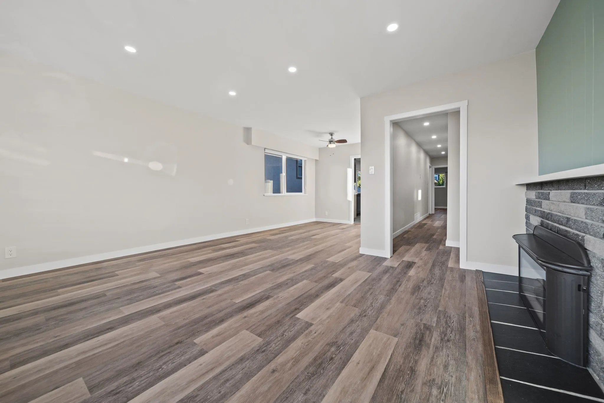 338 W 21st Street