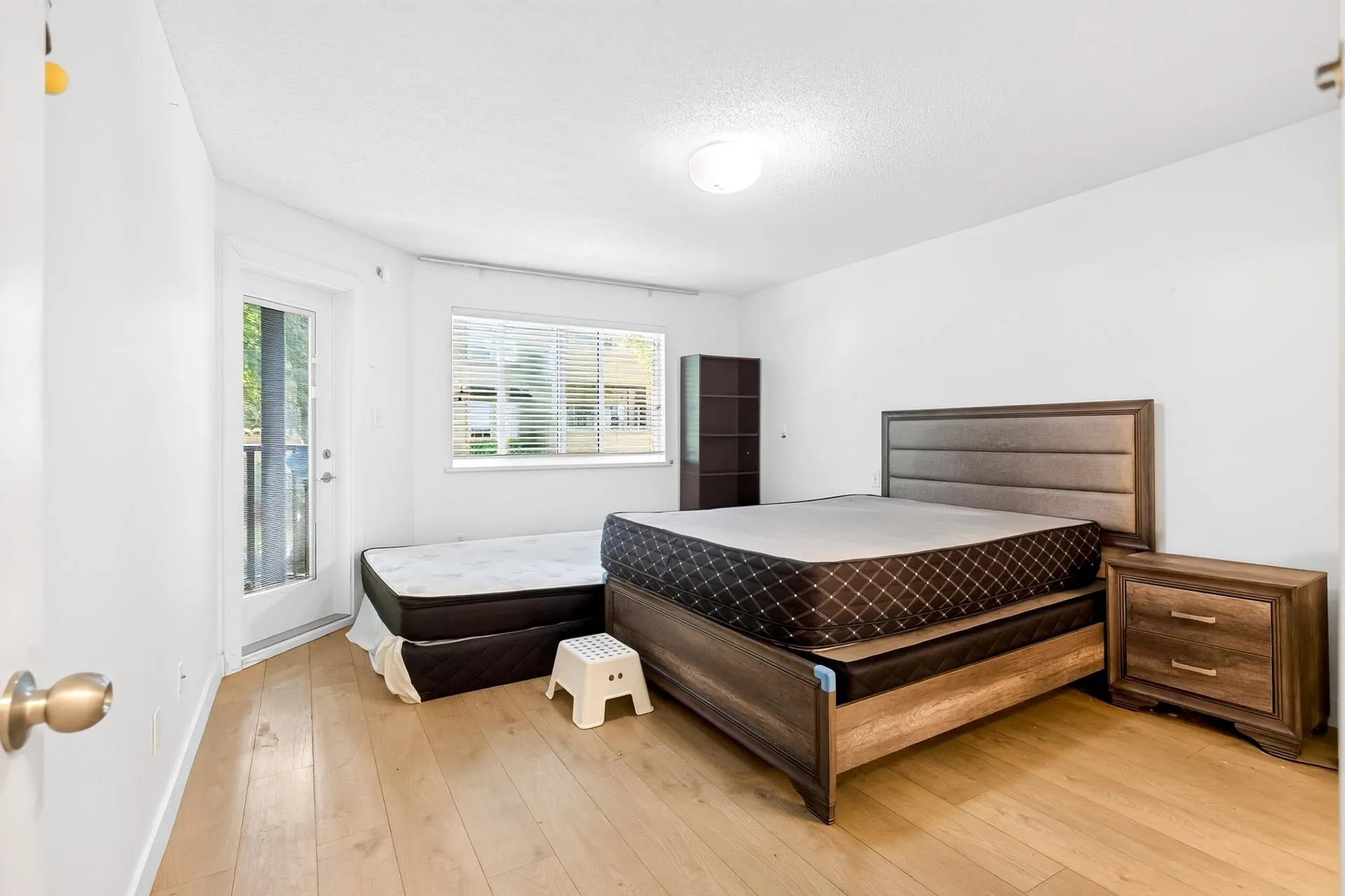 7560 Moffatt Road #104