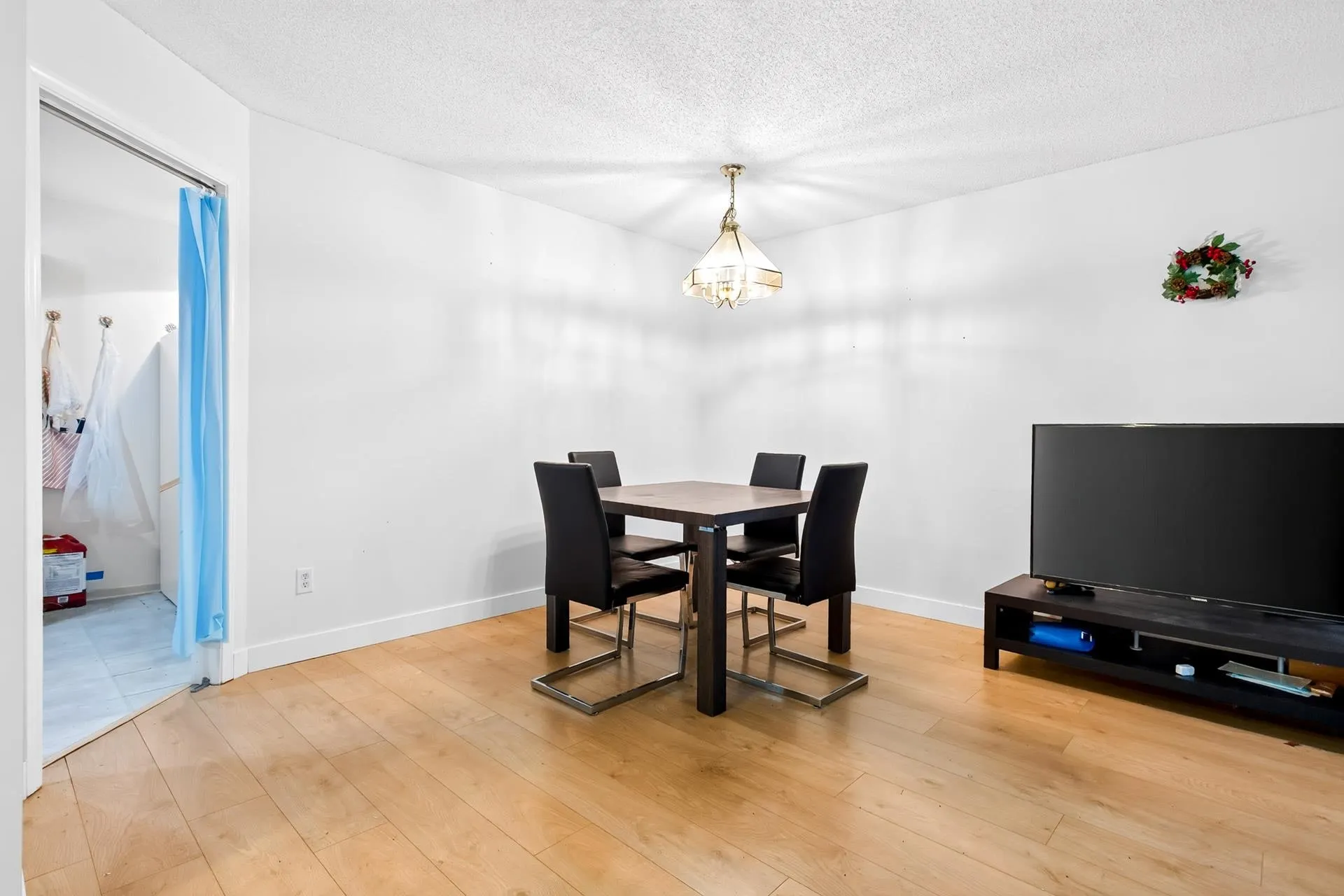7560 Moffatt Road #104