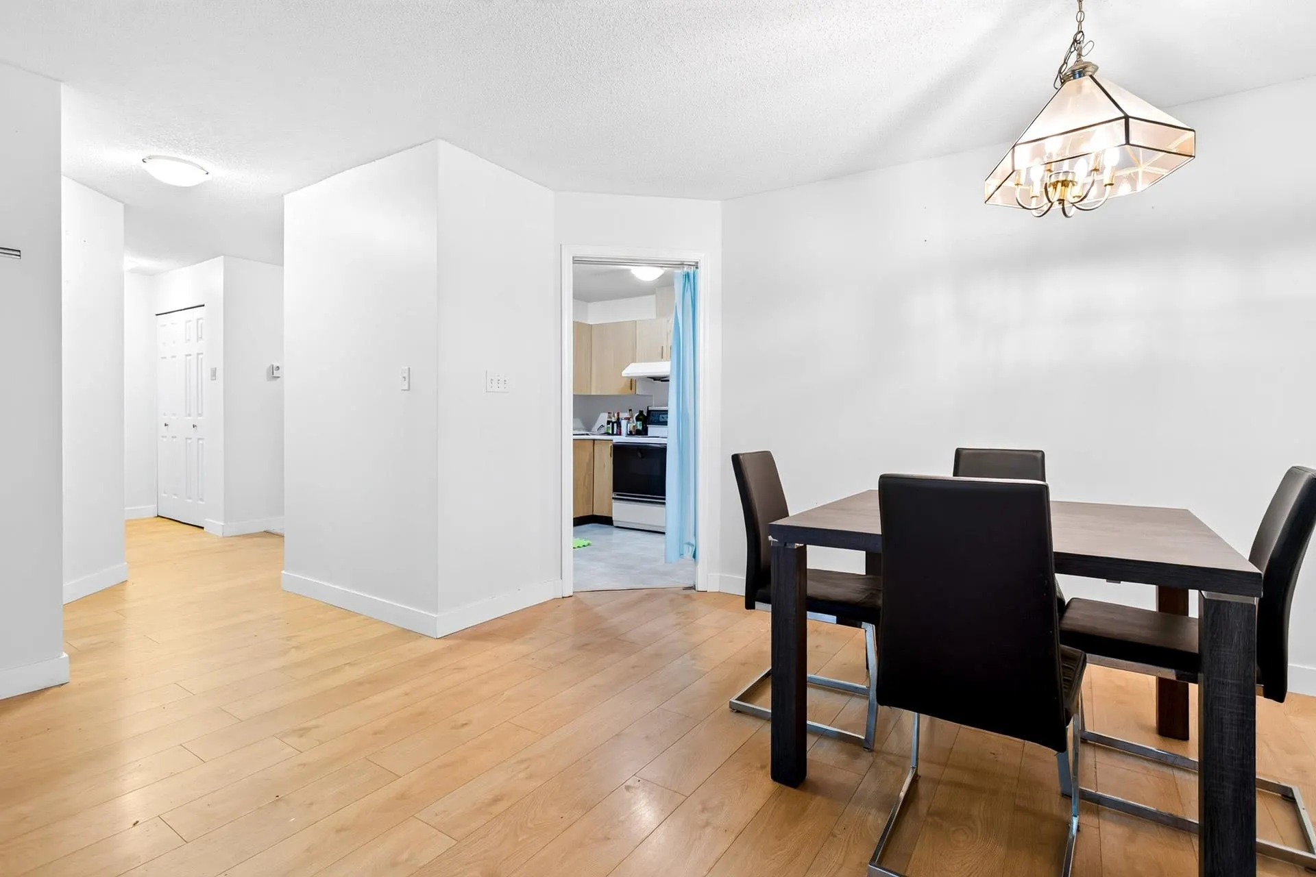 7560 Moffatt Road #104