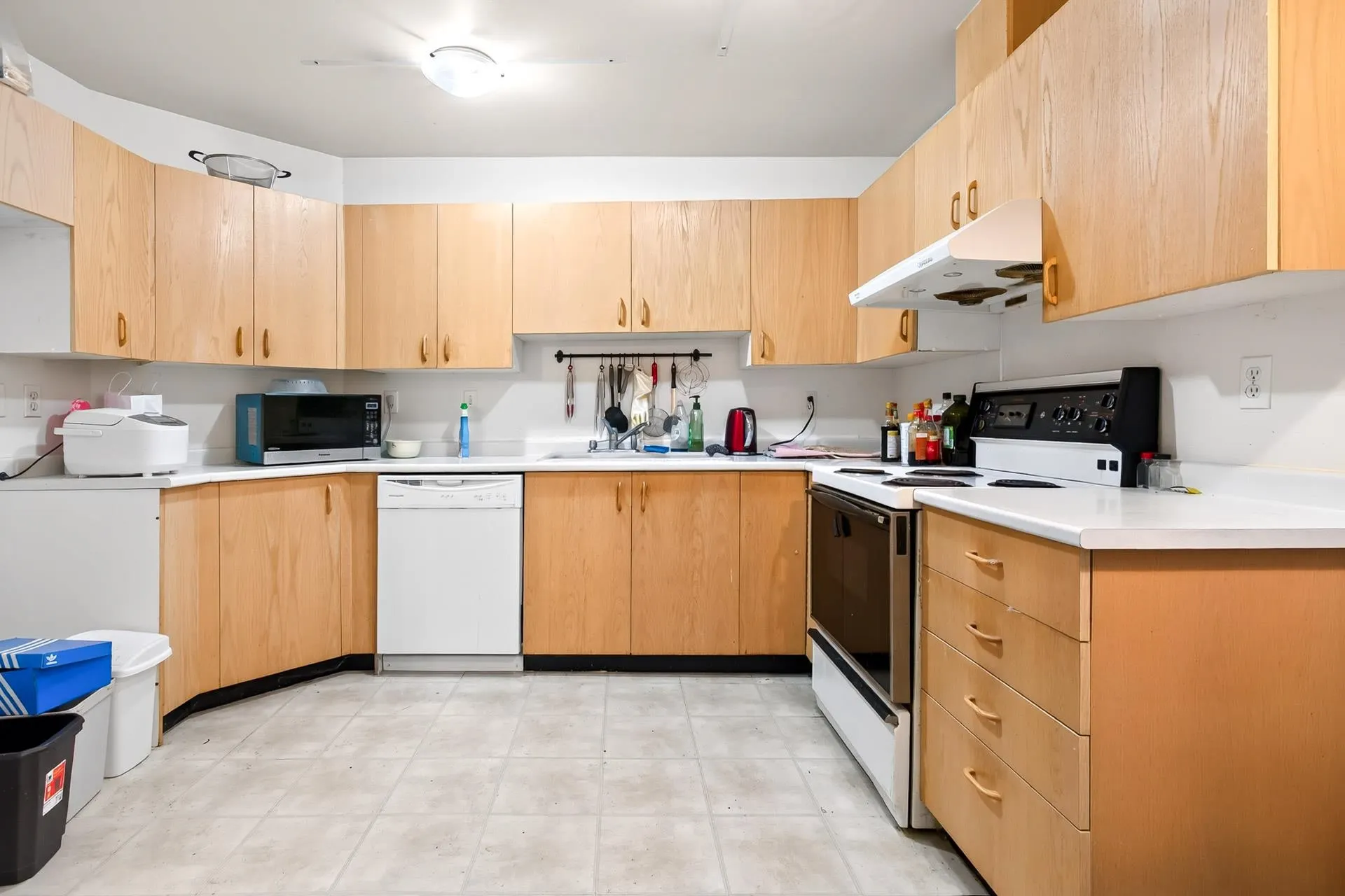7560 Moffatt Road #104