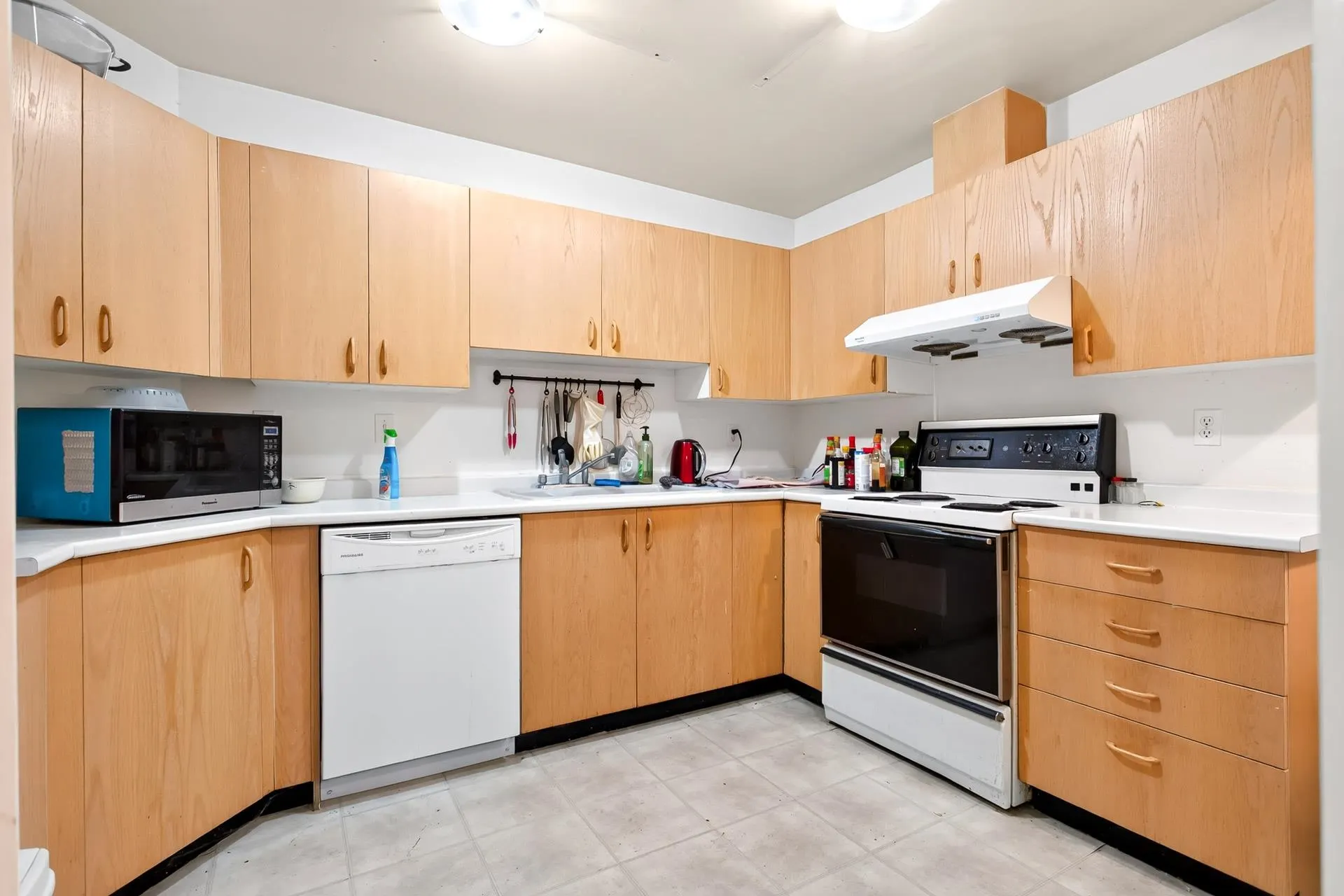 7560 Moffatt Road #104