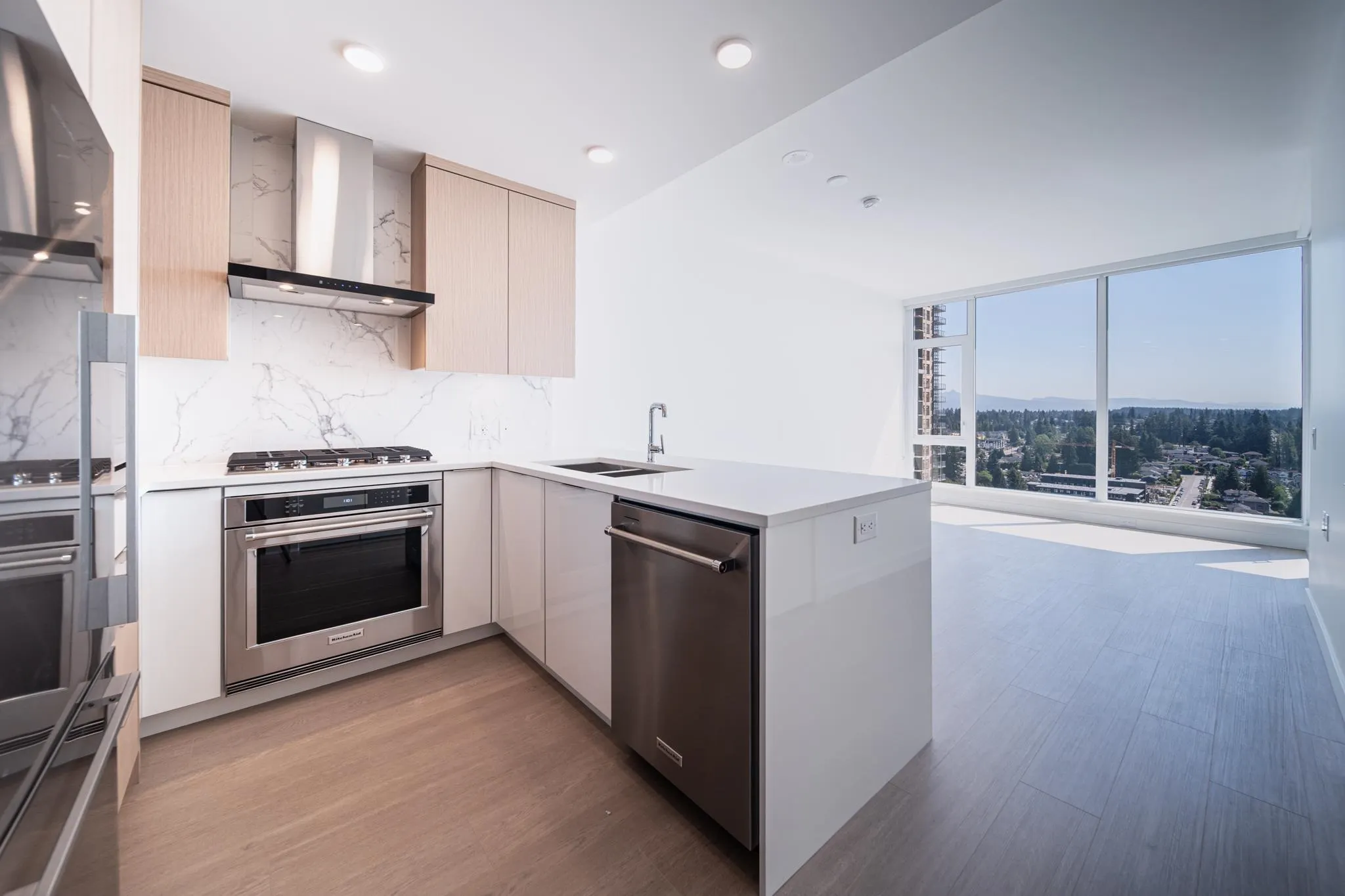 699 Whitting Way #2604