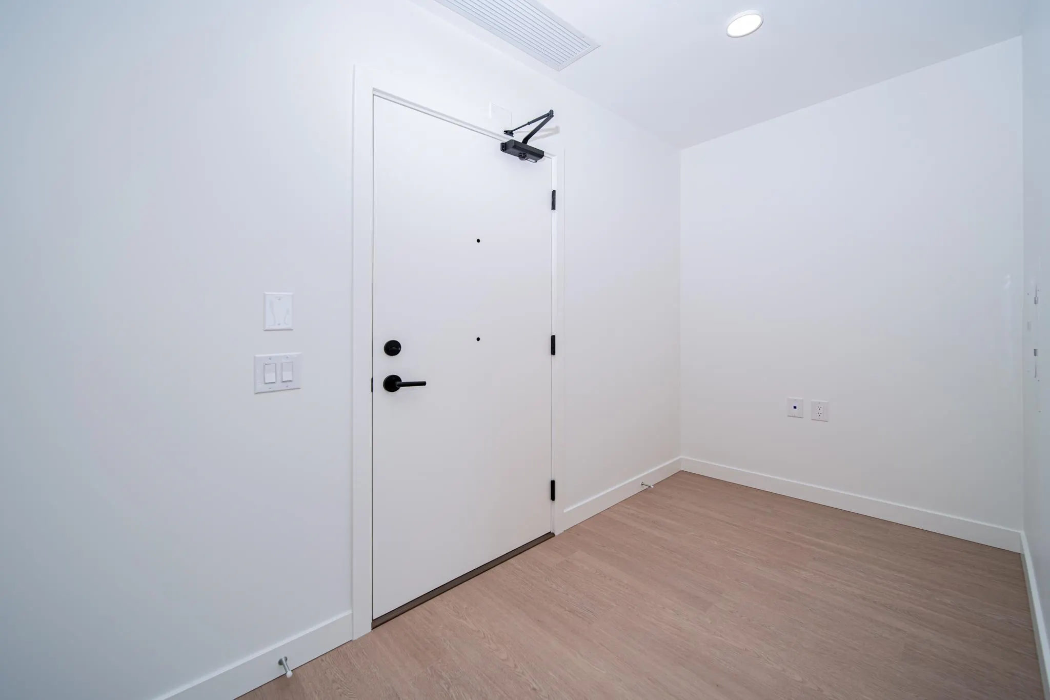 699 Whitting Way #2604